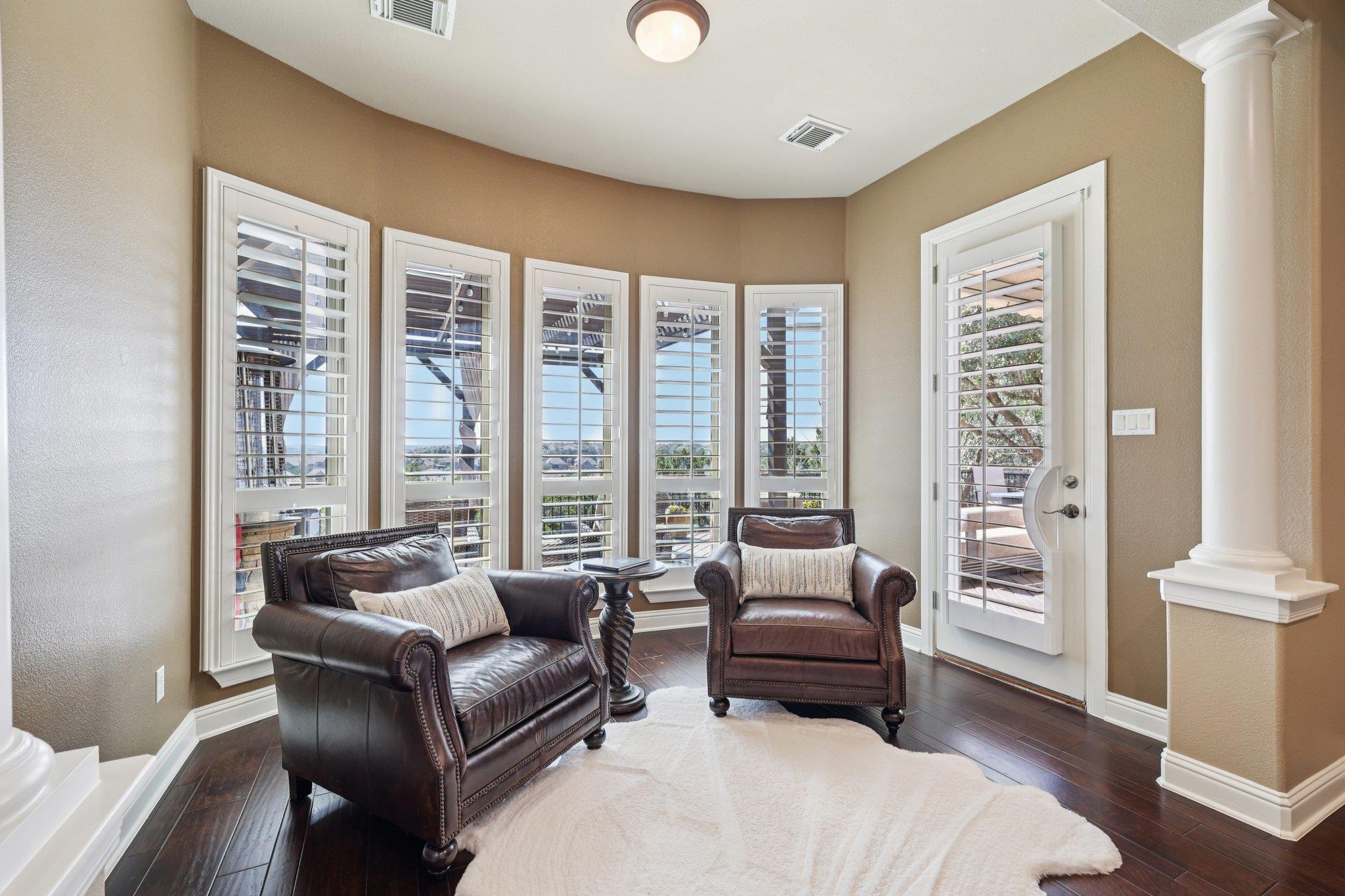 413 Horseback Holw, Austin, TX 78732