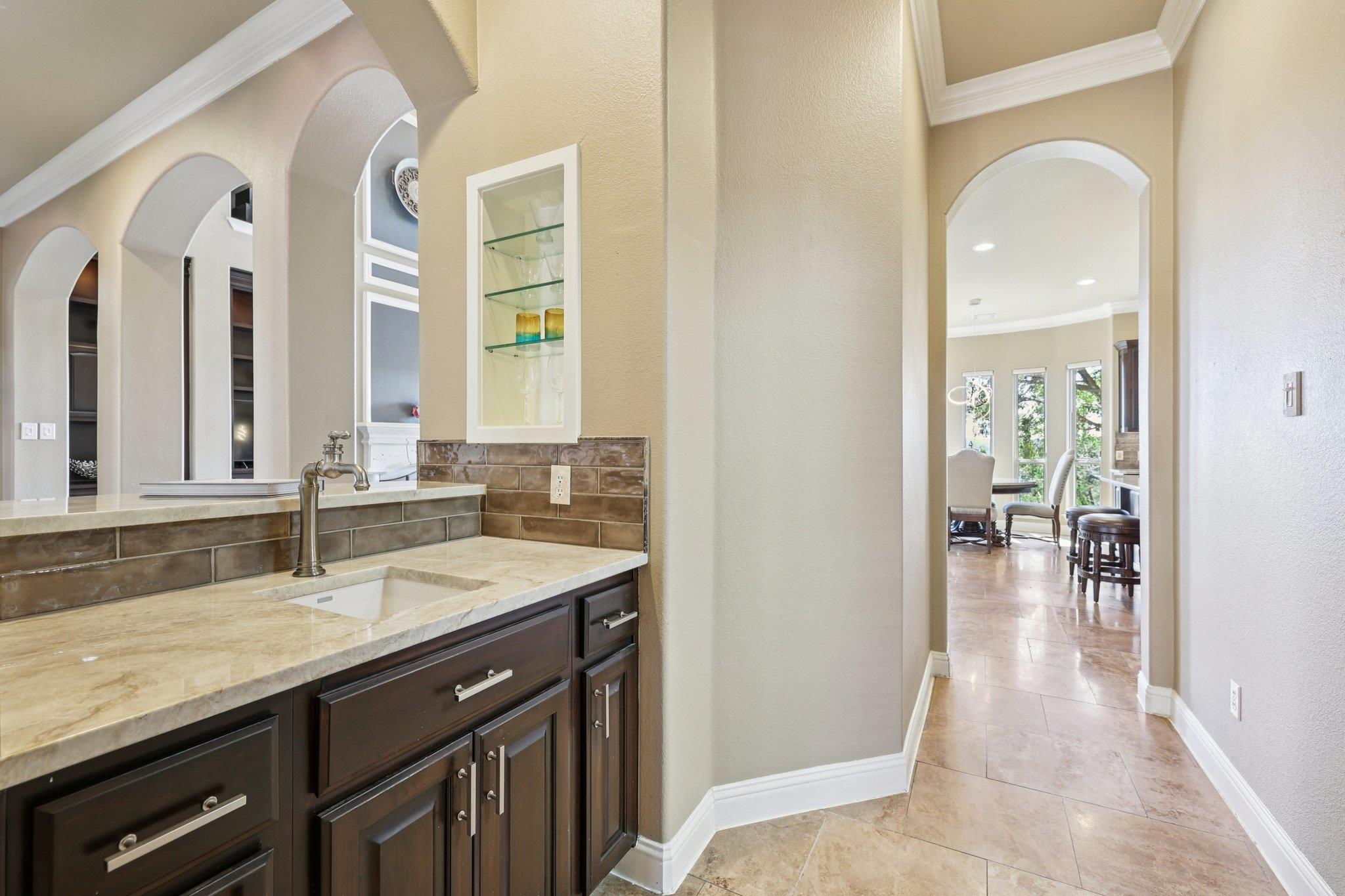 413 Horseback Holw, Austin, TX 78732