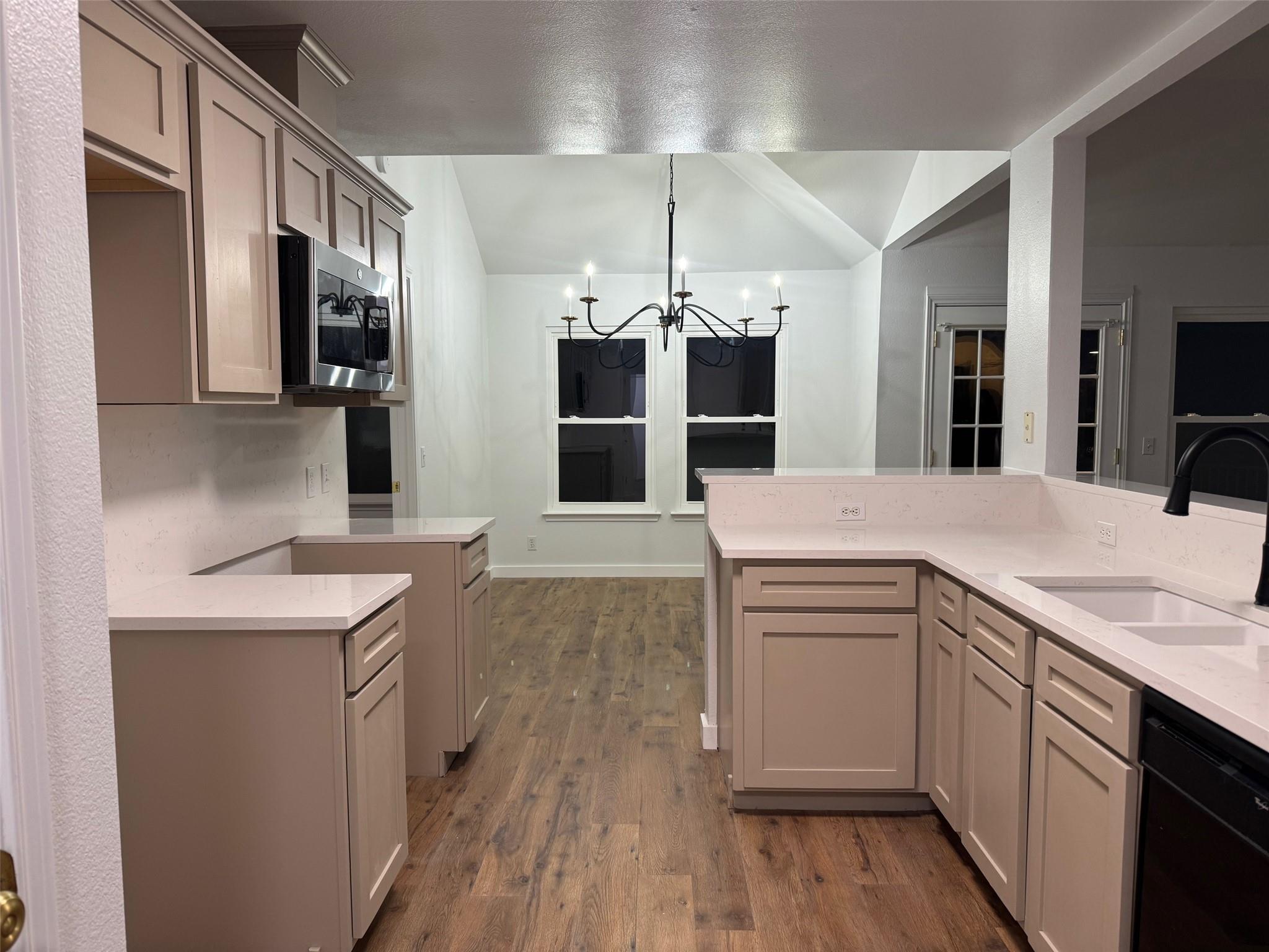 170 HENKE Cv, Kyle, TX 78640