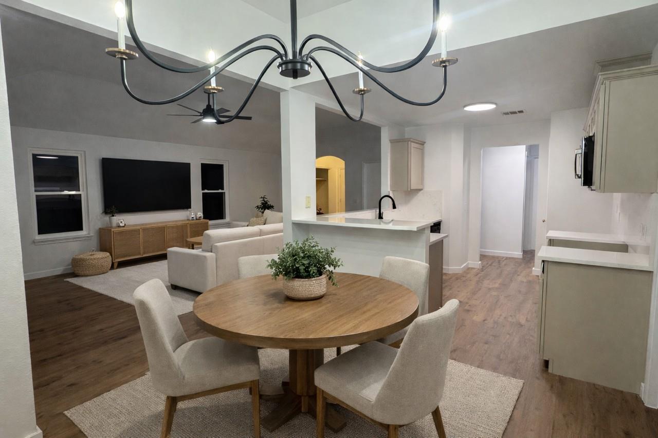 170 HENKE Cv, Kyle, TX 78640