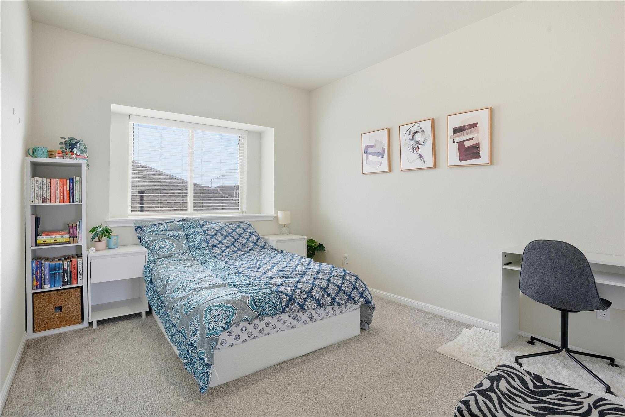 144 Falkland St, Hutto, TX 78634