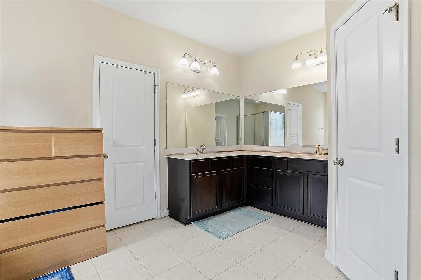 144 Falkland St, Hutto, TX 78634