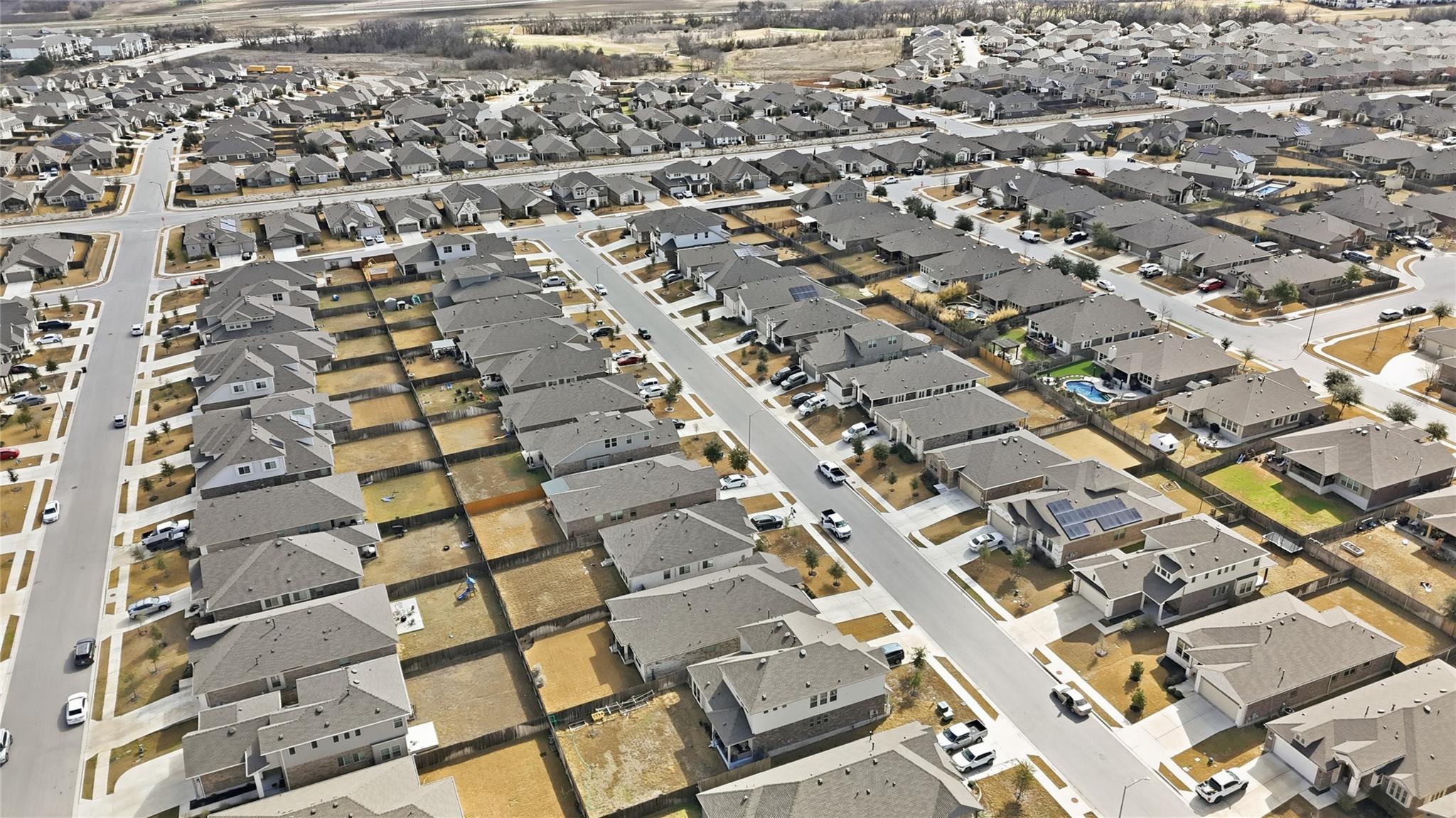 144 Falkland St, Hutto, TX 78634