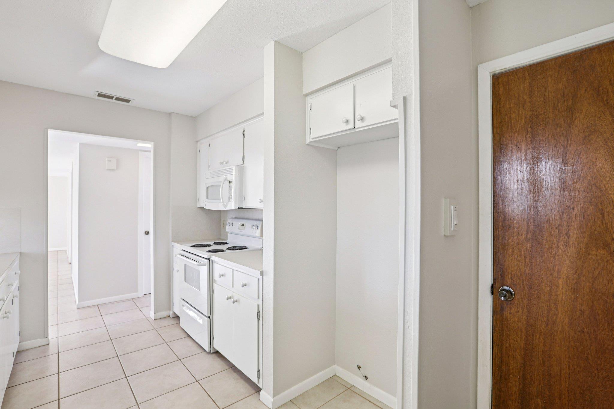 141 Ridgecrest Rd, Georgetown, TX 78628