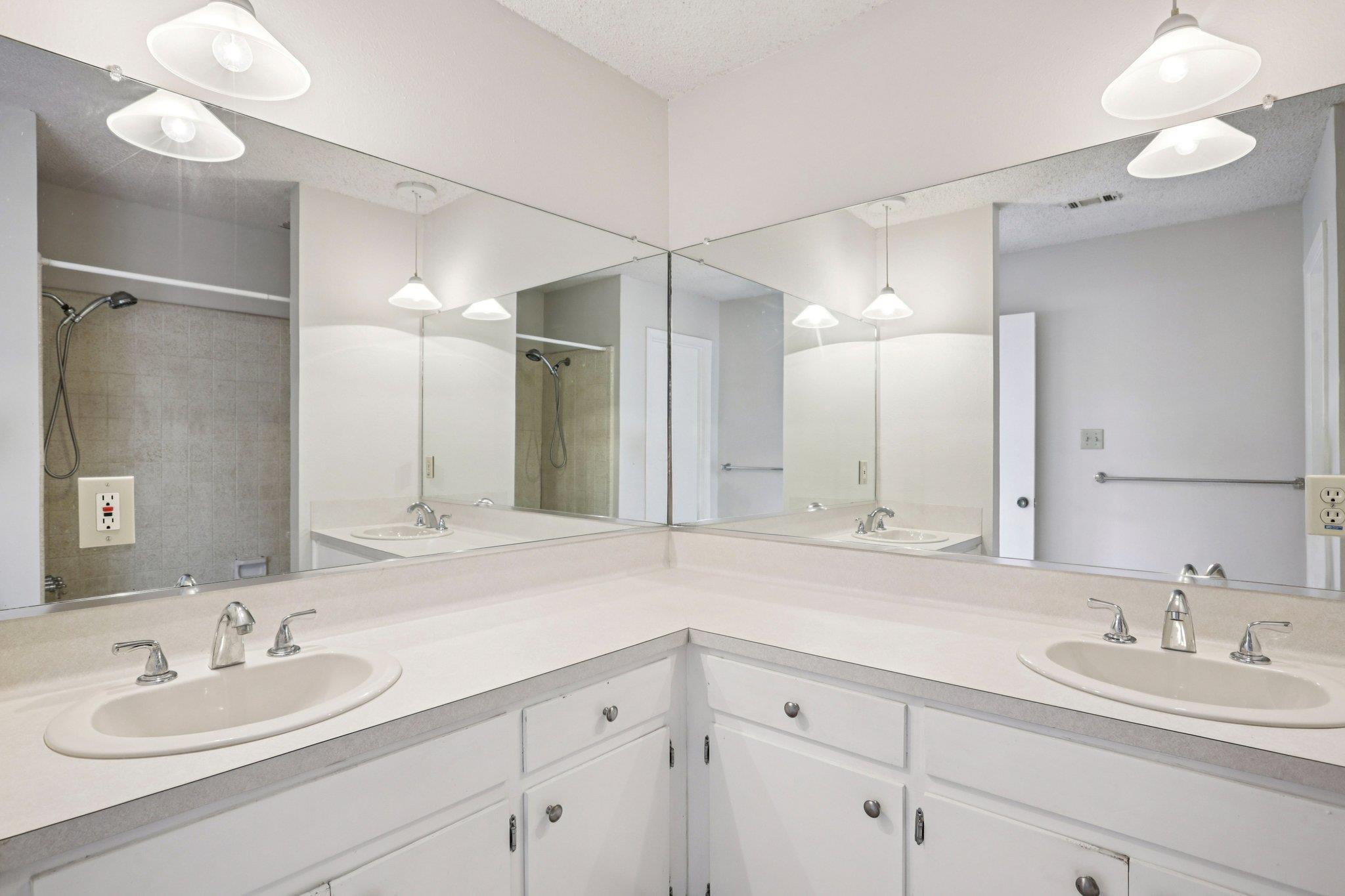 141 Ridgecrest Rd, Georgetown, TX 78628