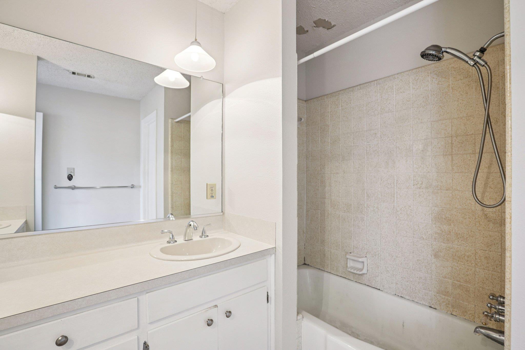 141 Ridgecrest Rd, Georgetown, TX 78628