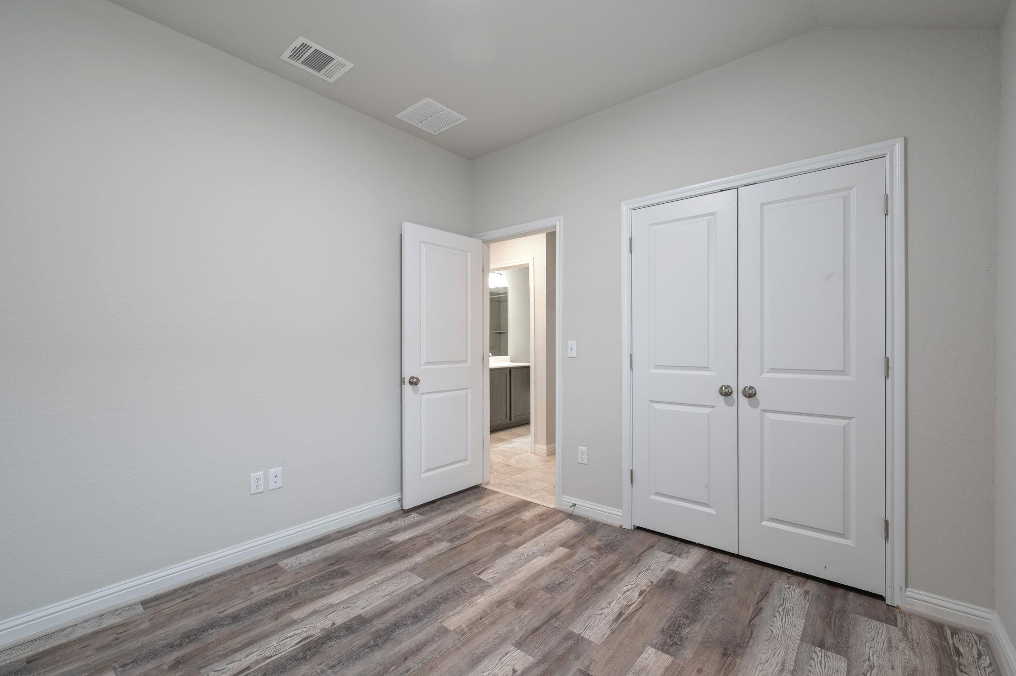 8214 Cottage Rose Dr, Austin, TX 78744