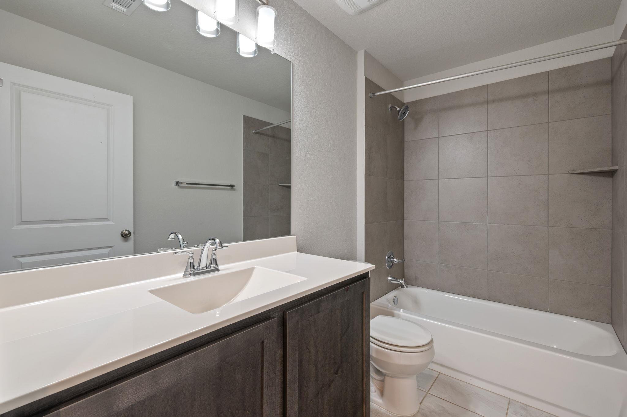 8214 Cottage Rose Dr, Austin, TX 78744