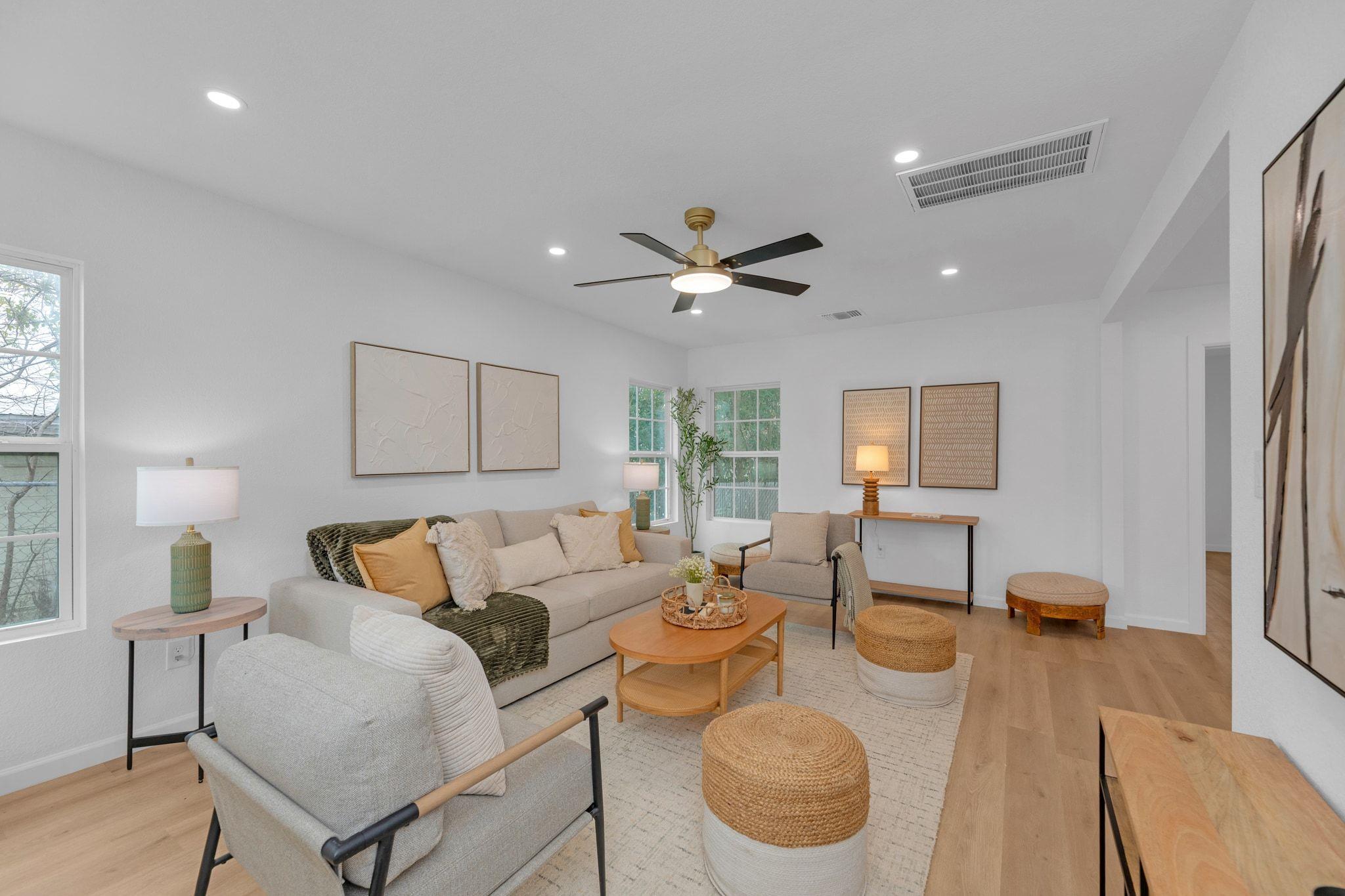 1709 Cecelia St, Taylor, TX 76574