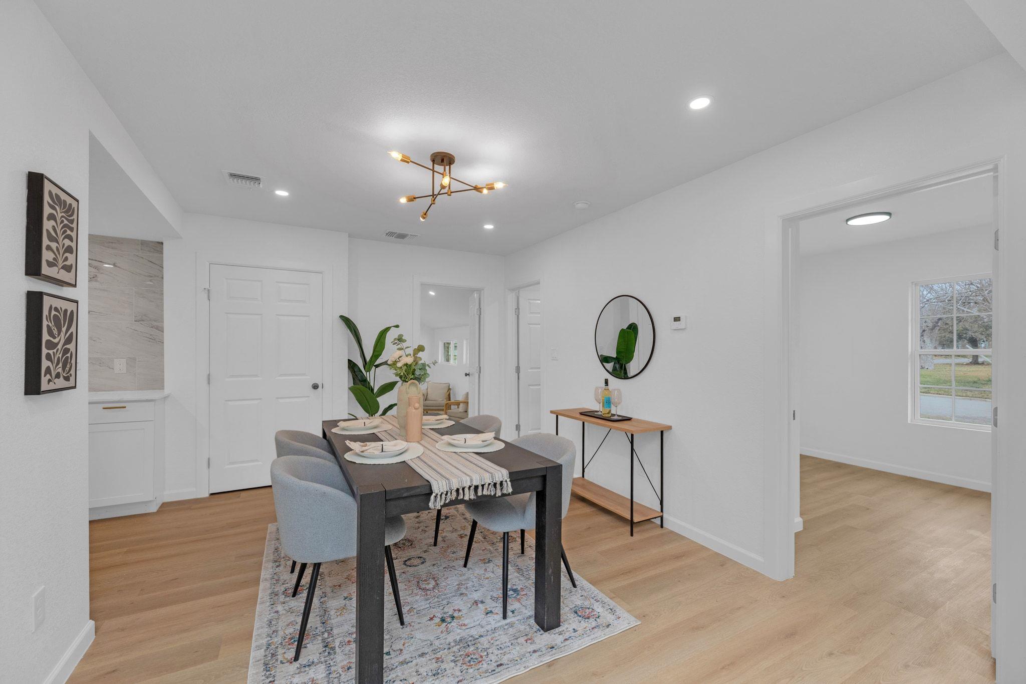 1709 Cecelia St, Taylor, TX 76574