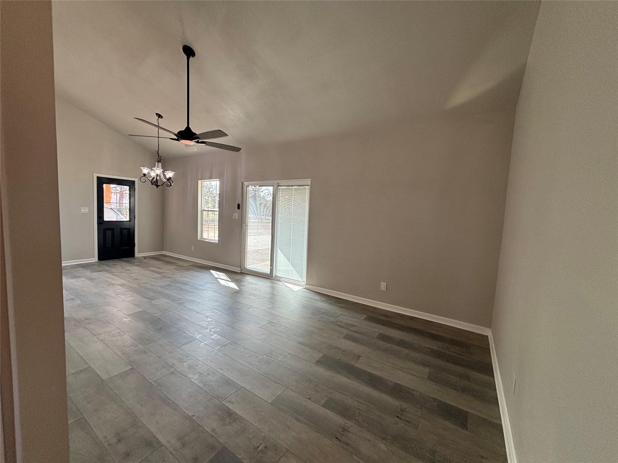 134 Pope Bnd N # B, Cedar Creek, TX 78612