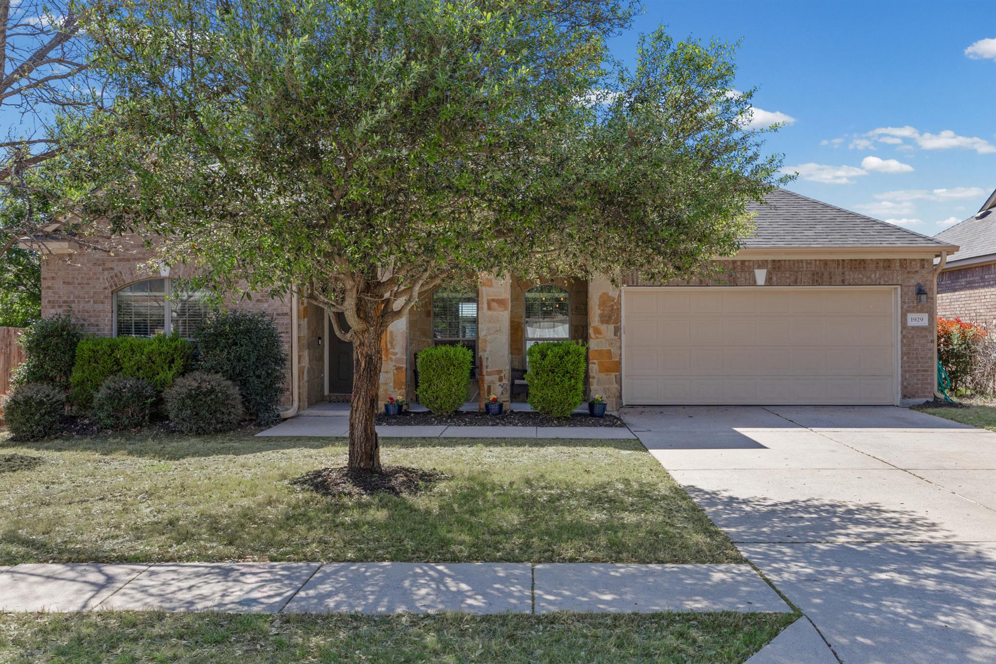 1929 Pecan Valley Dr, Leander, TX 78641