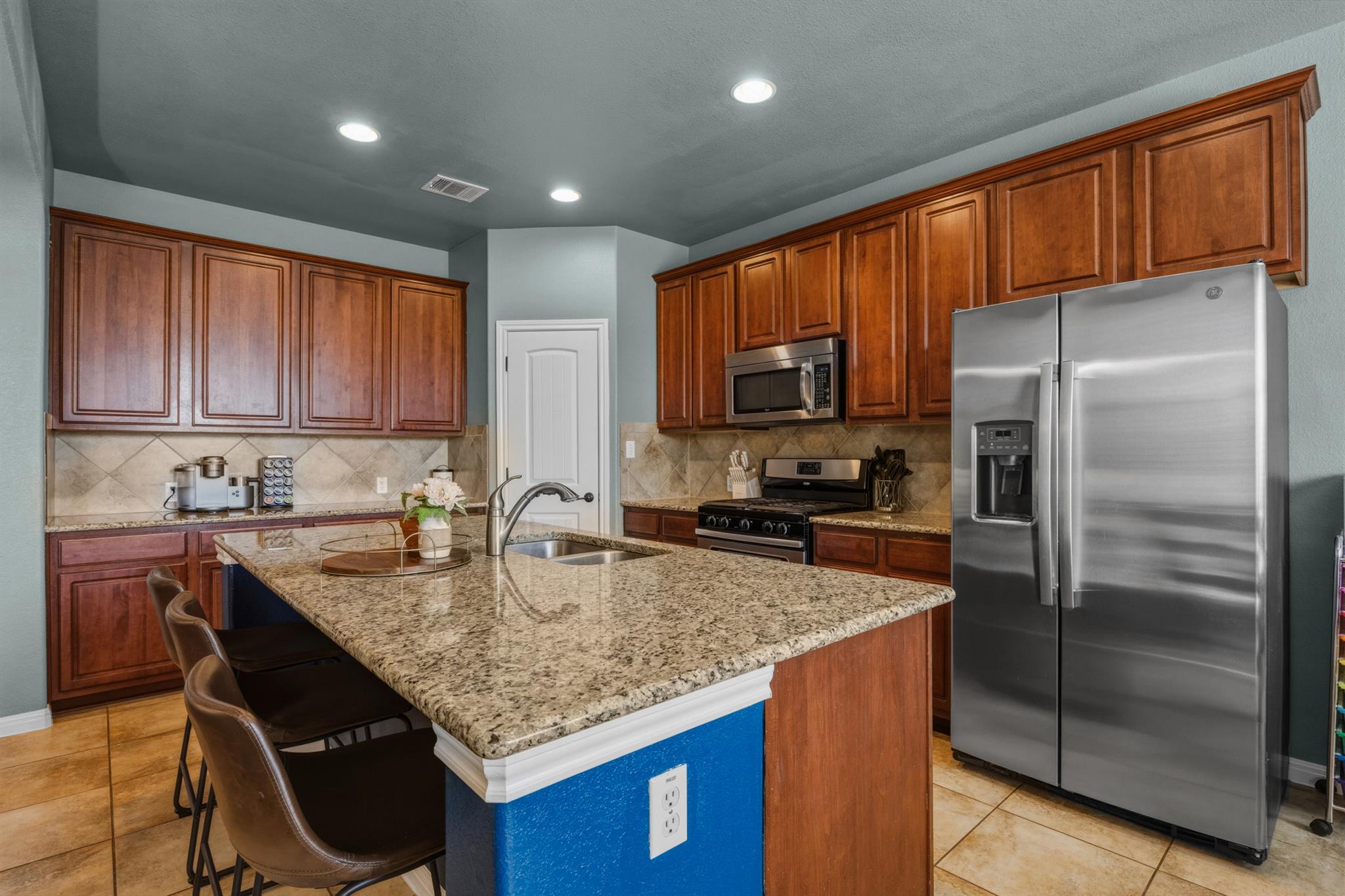 1929 Pecan Valley Dr, Leander, TX 78641