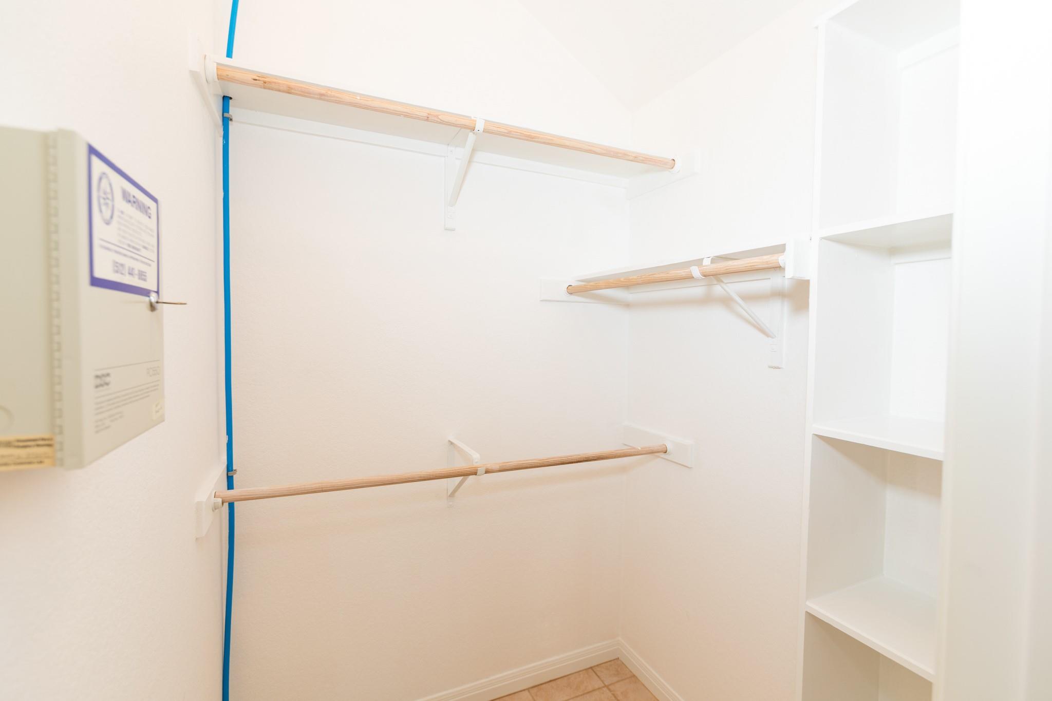 603 Oakwood Dr, Buda, TX 78610