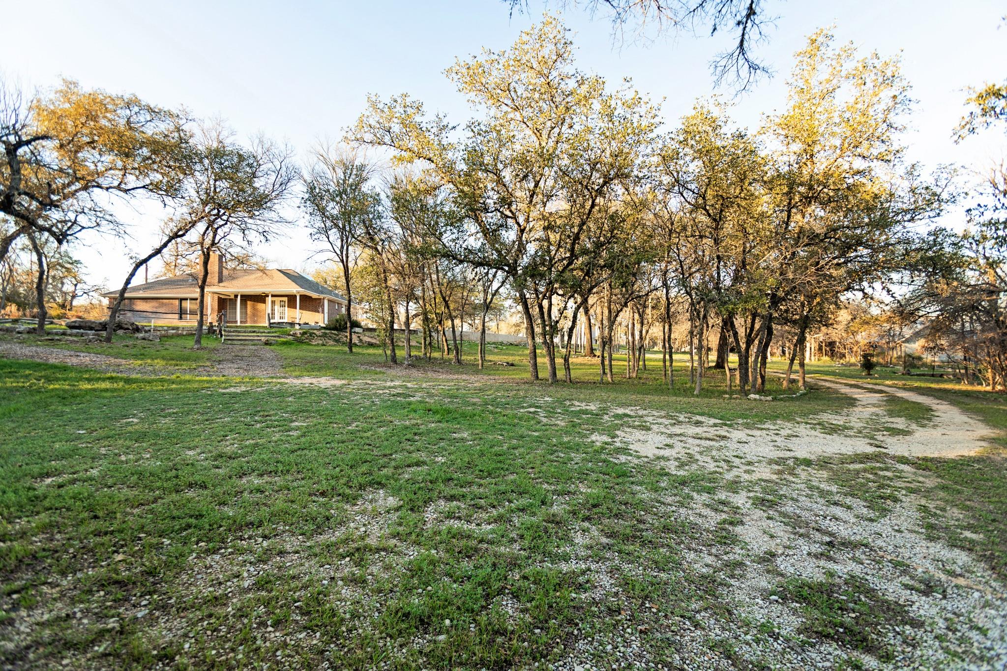 603 Oakwood Dr, Buda, TX 78610