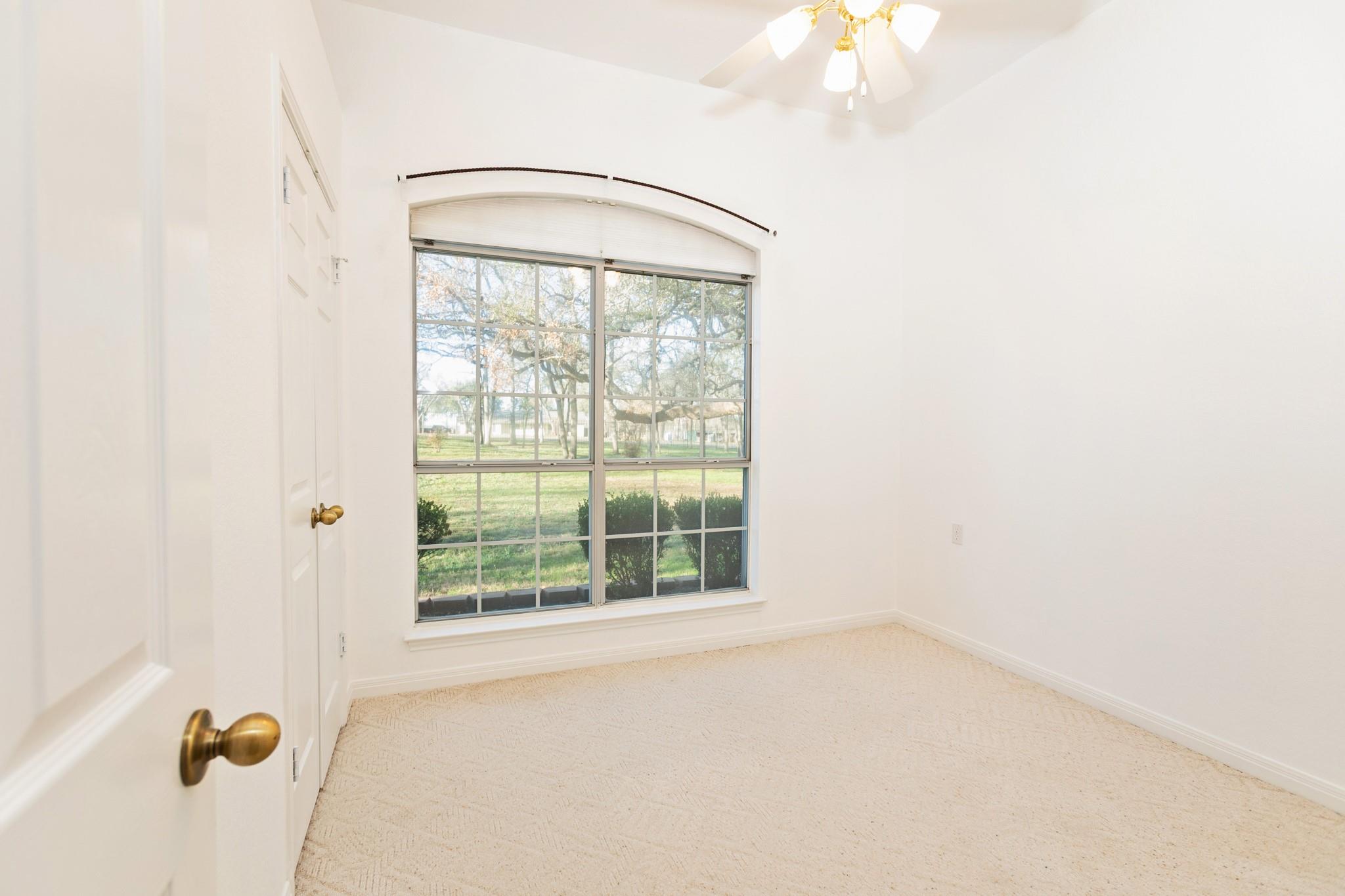 603 Oakwood Dr, Buda, TX 78610