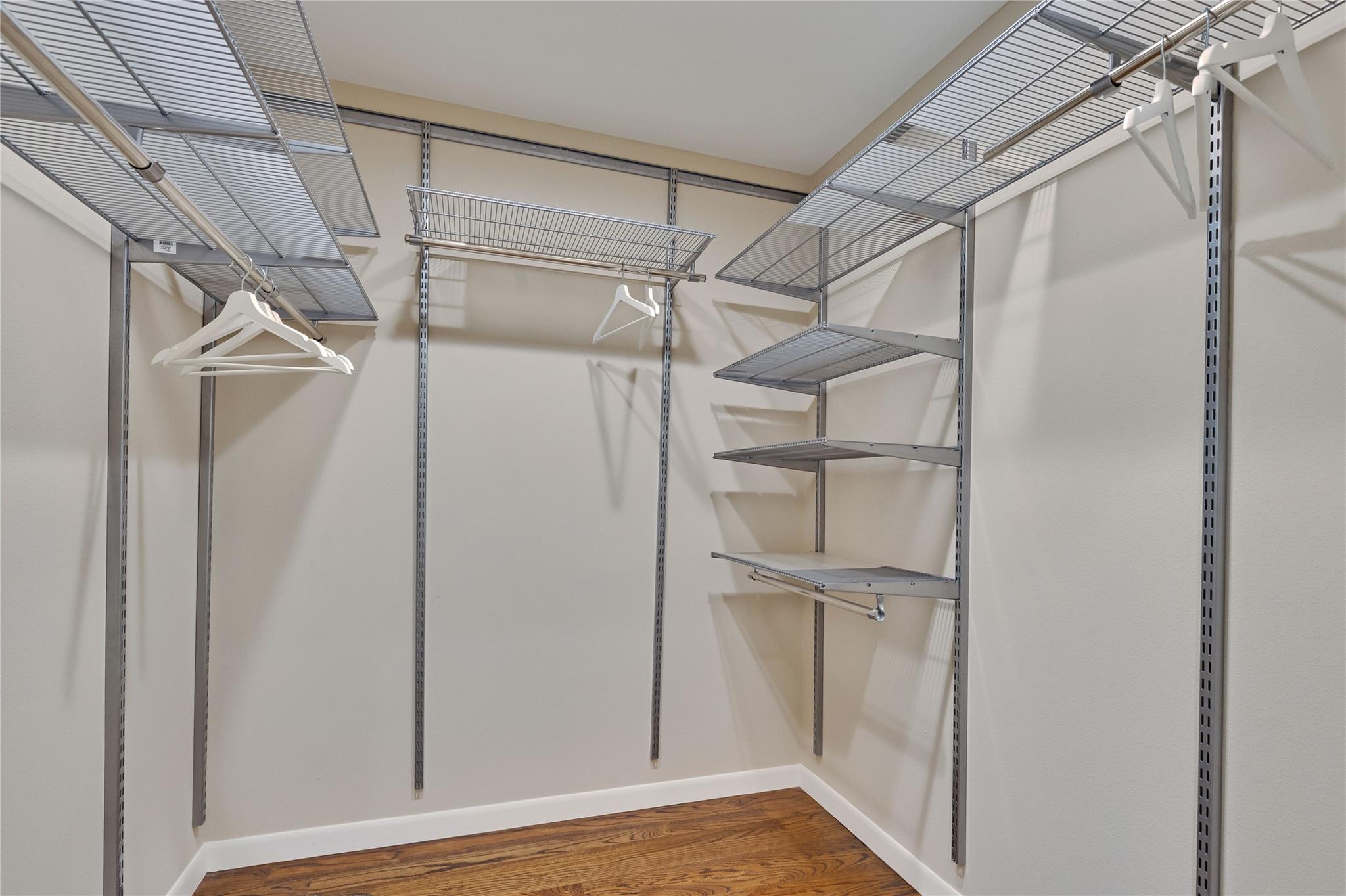 2905 Greenlawn Pkwy, Austin, TX 78757