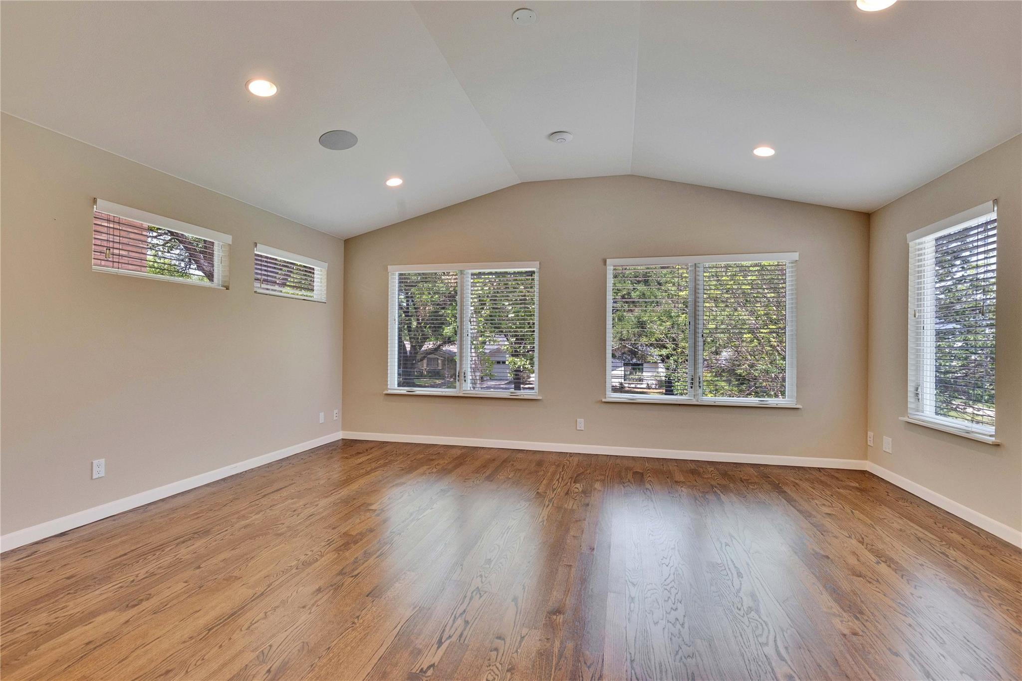 2905 Greenlawn Pkwy, Austin, TX 78757