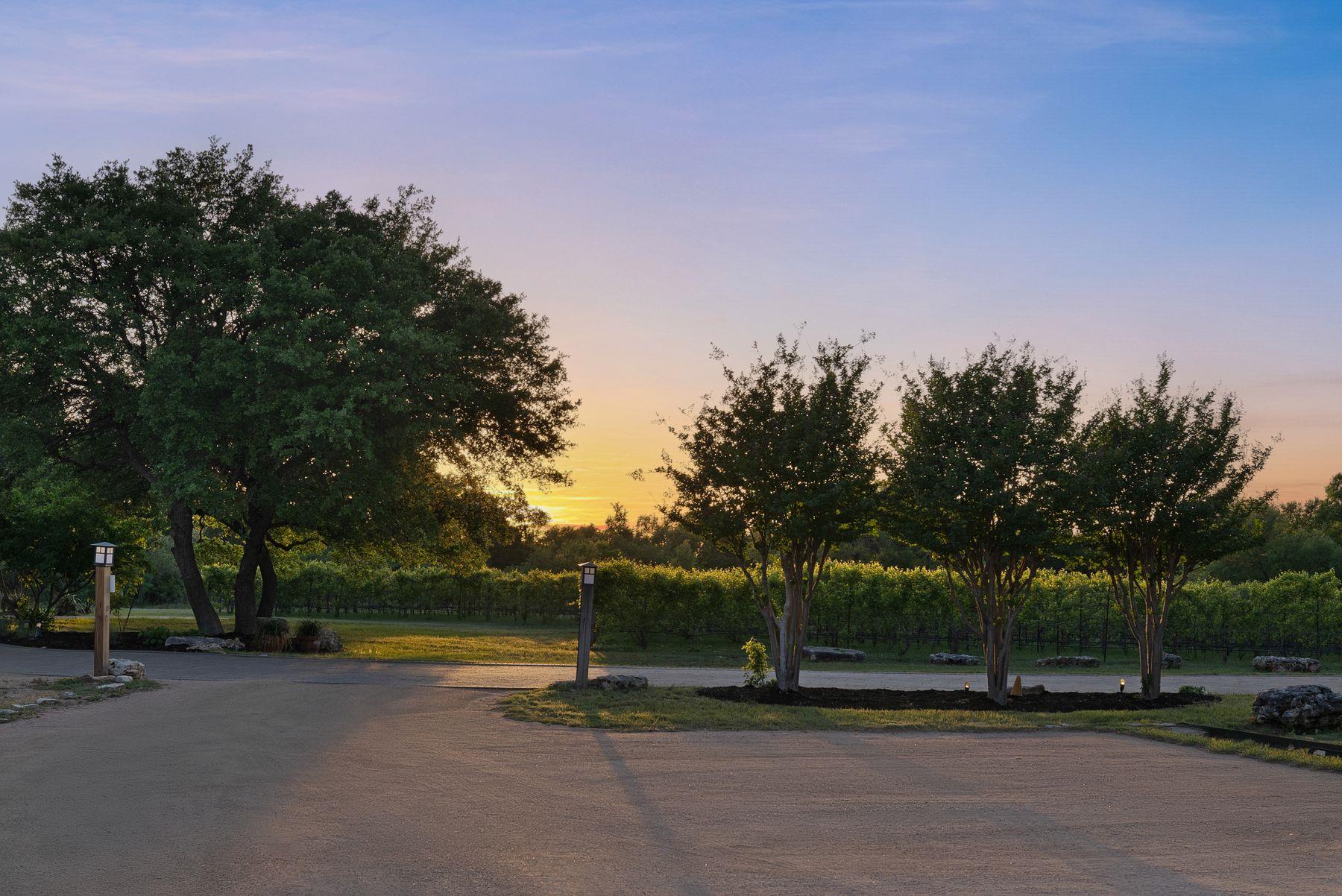 18059 FM 1826 Rd, Driftwood, TX 78619