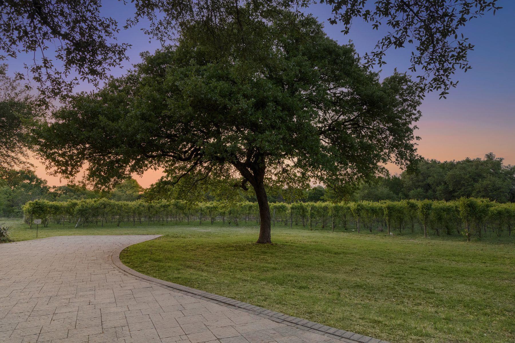 18059 FM 1826 Rd, Driftwood, TX 78619