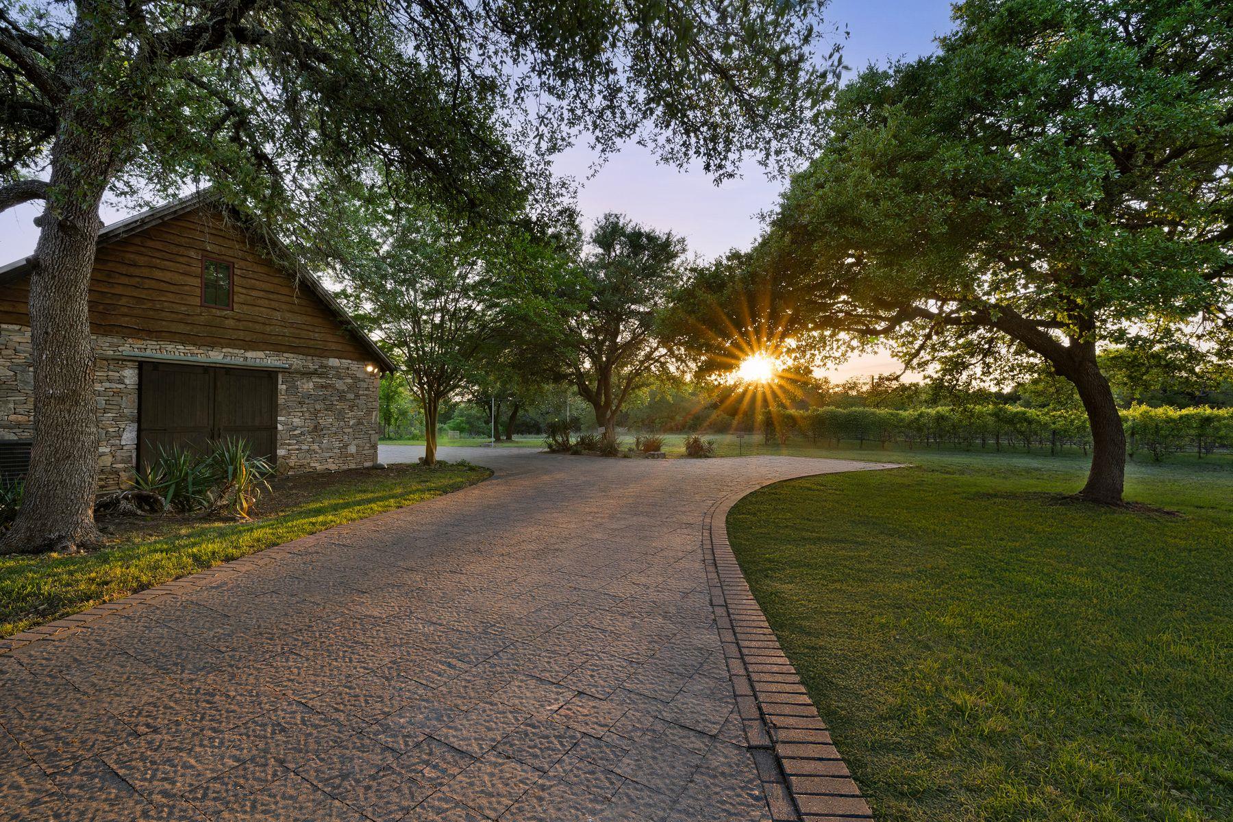 18059 FM 1826 Rd, Driftwood, TX 78619