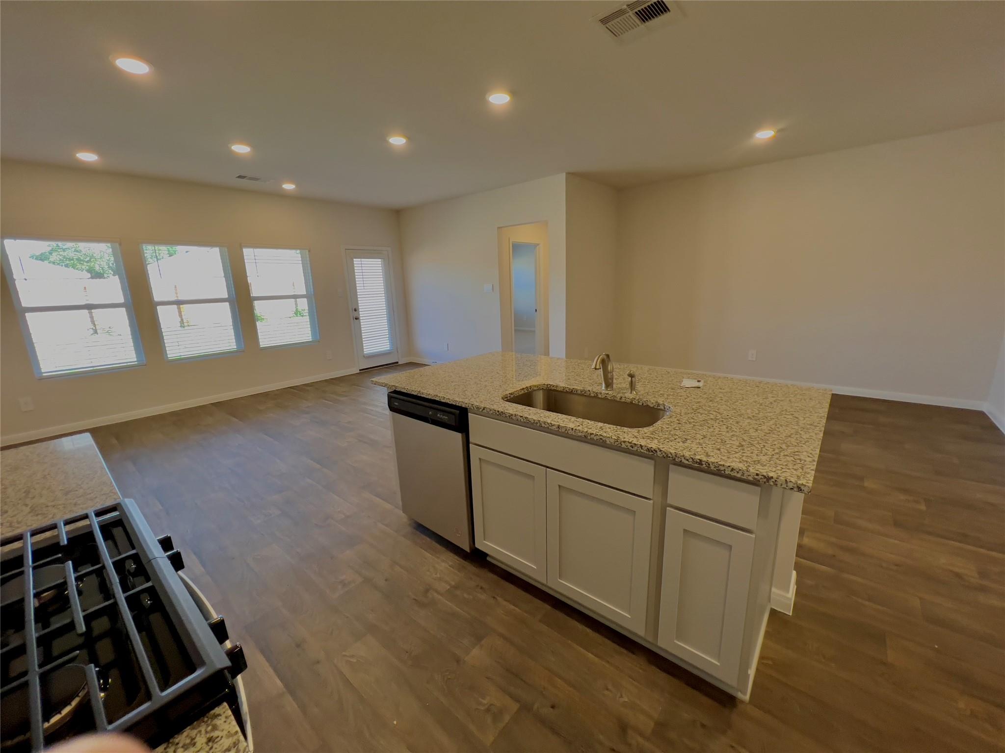 314 Addison Pl, Lockhart, TX 78644