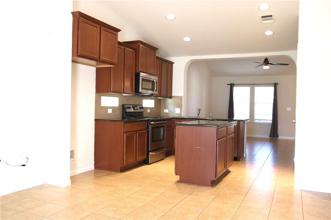 1527 Portchester Castle Path, Pflugerville, TX 78660