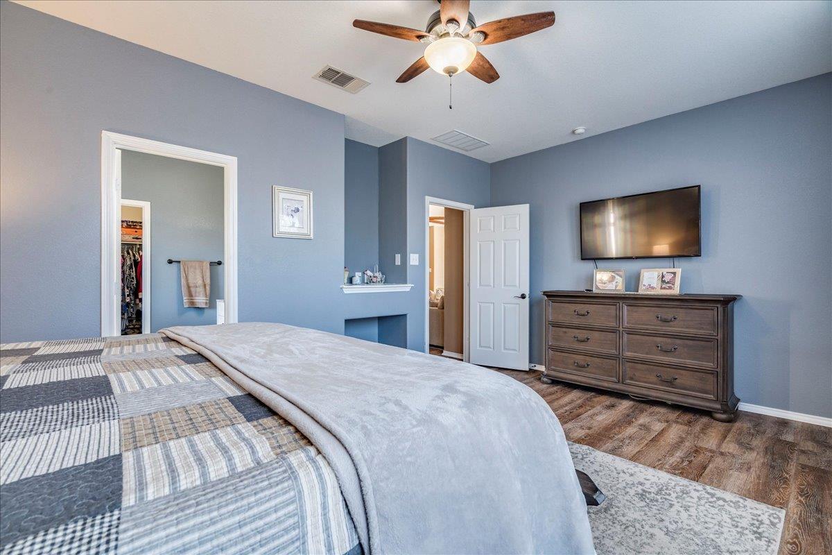 303 Briarwood Dr, Leander, TX 78641