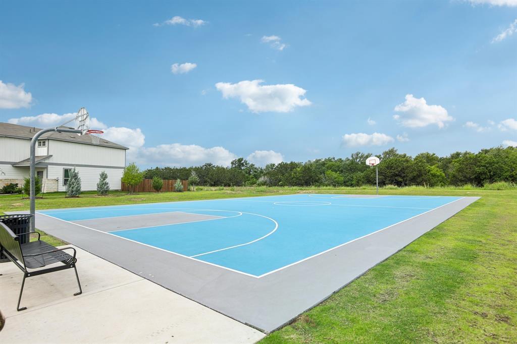 104 Golden Eagle Ln, Leander, TX 78641