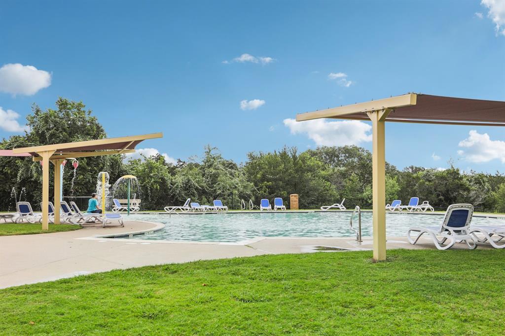 104 Golden Eagle Ln, Leander, TX 78641