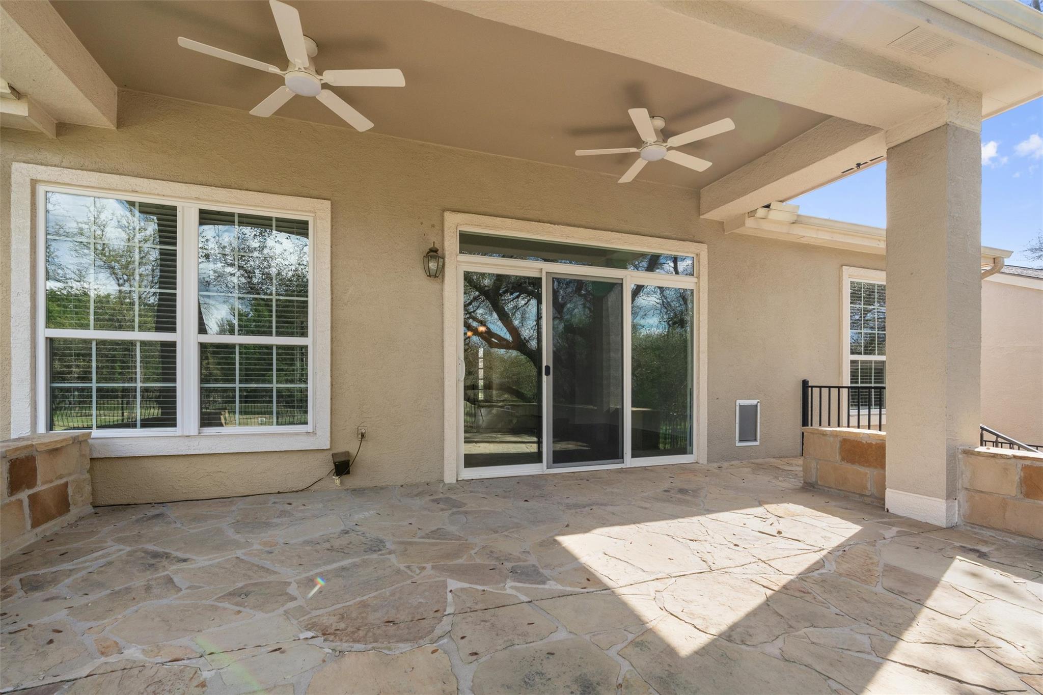 809 Armstrong Dr, Georgetown, TX 78633