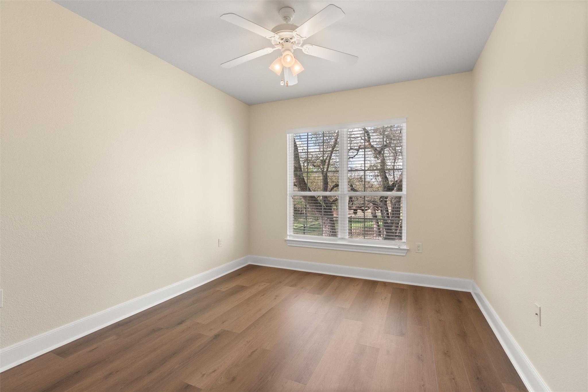 809 Armstrong Dr, Georgetown, TX 78633