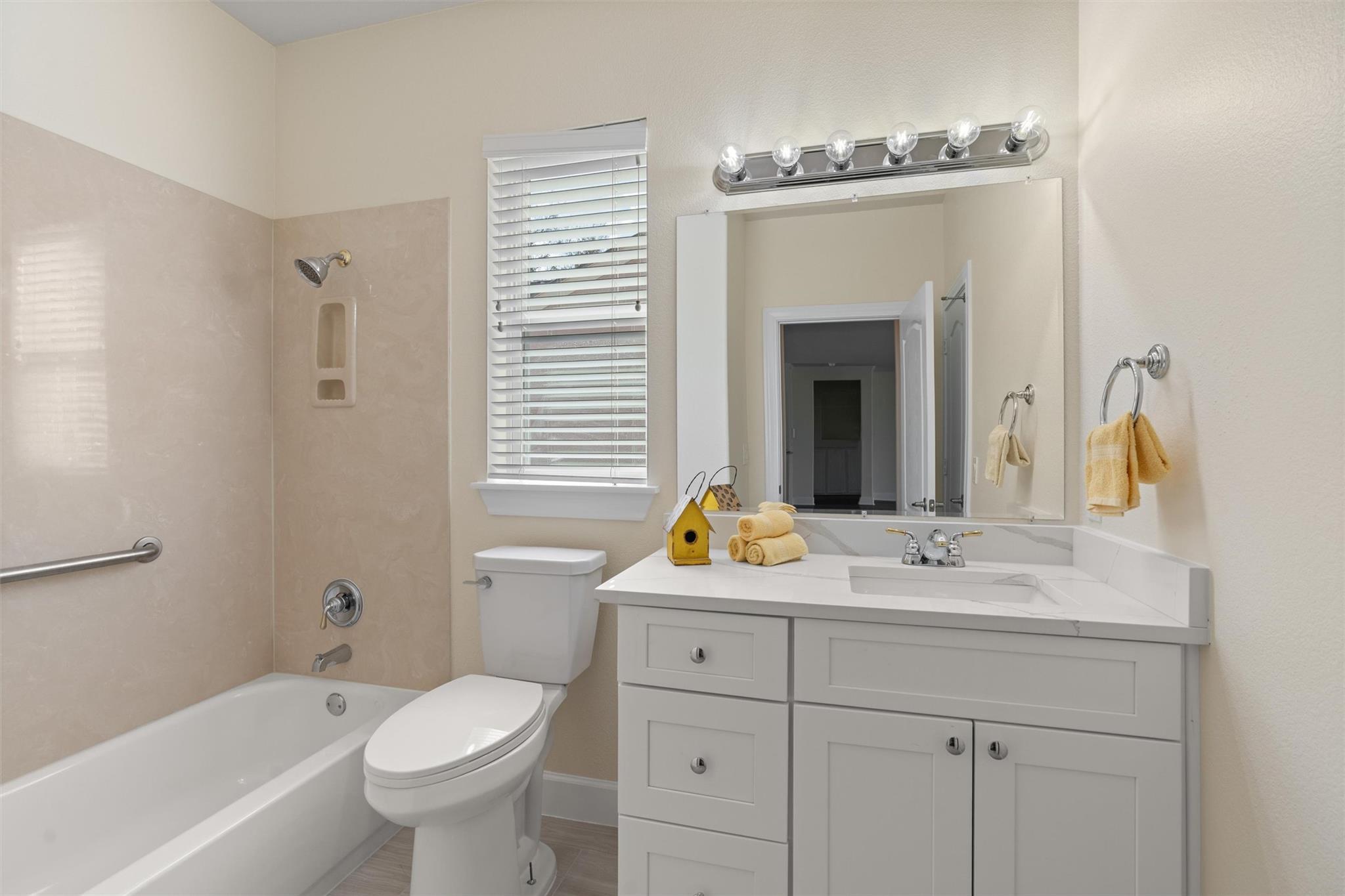 809 Armstrong Dr, Georgetown, TX 78633