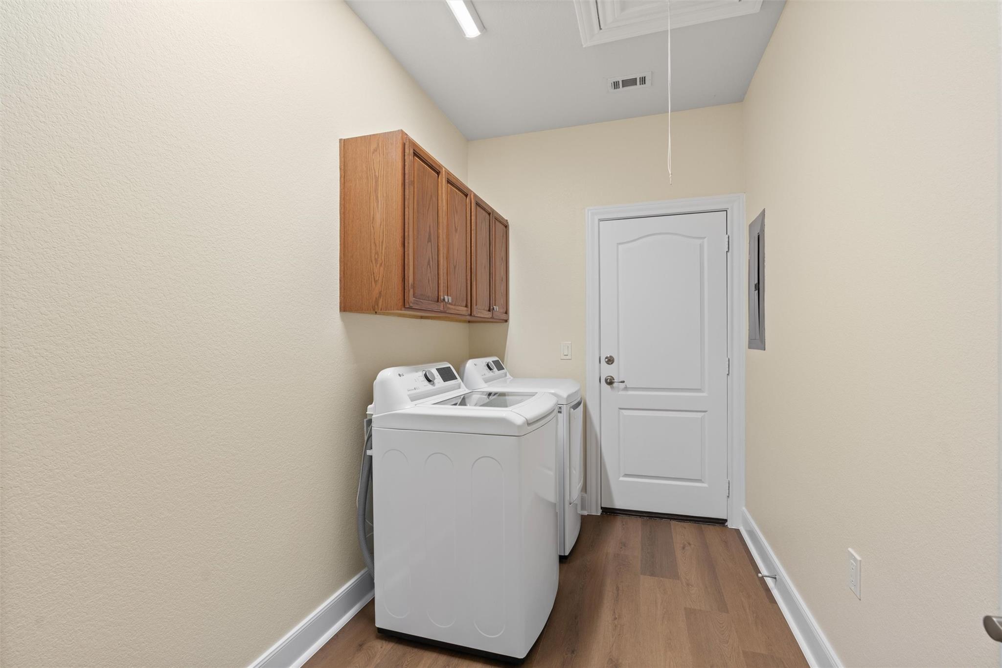 809 Armstrong Dr, Georgetown, TX 78633