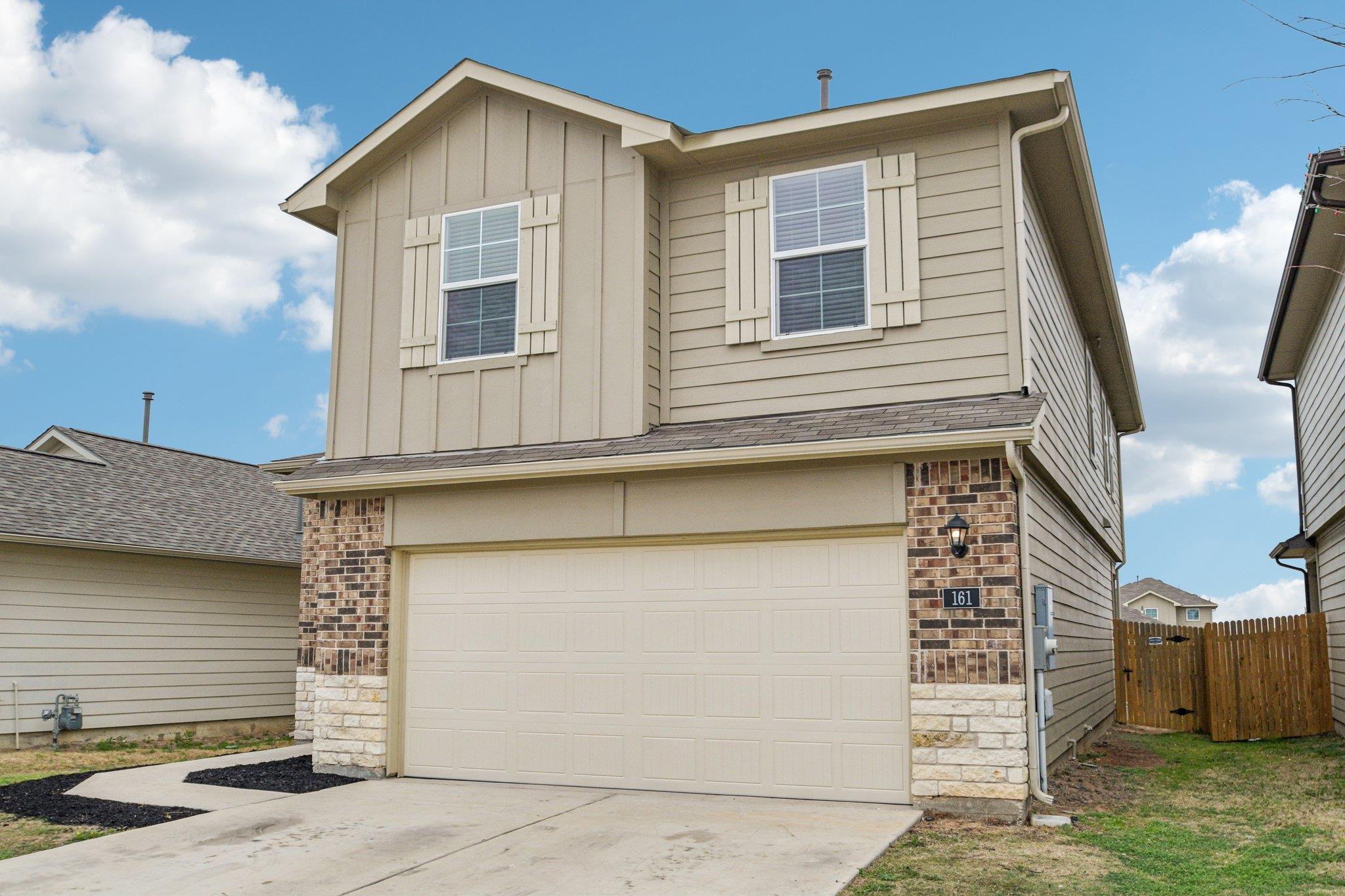 161 Roanwood Dr, San Marcos, TX 78666