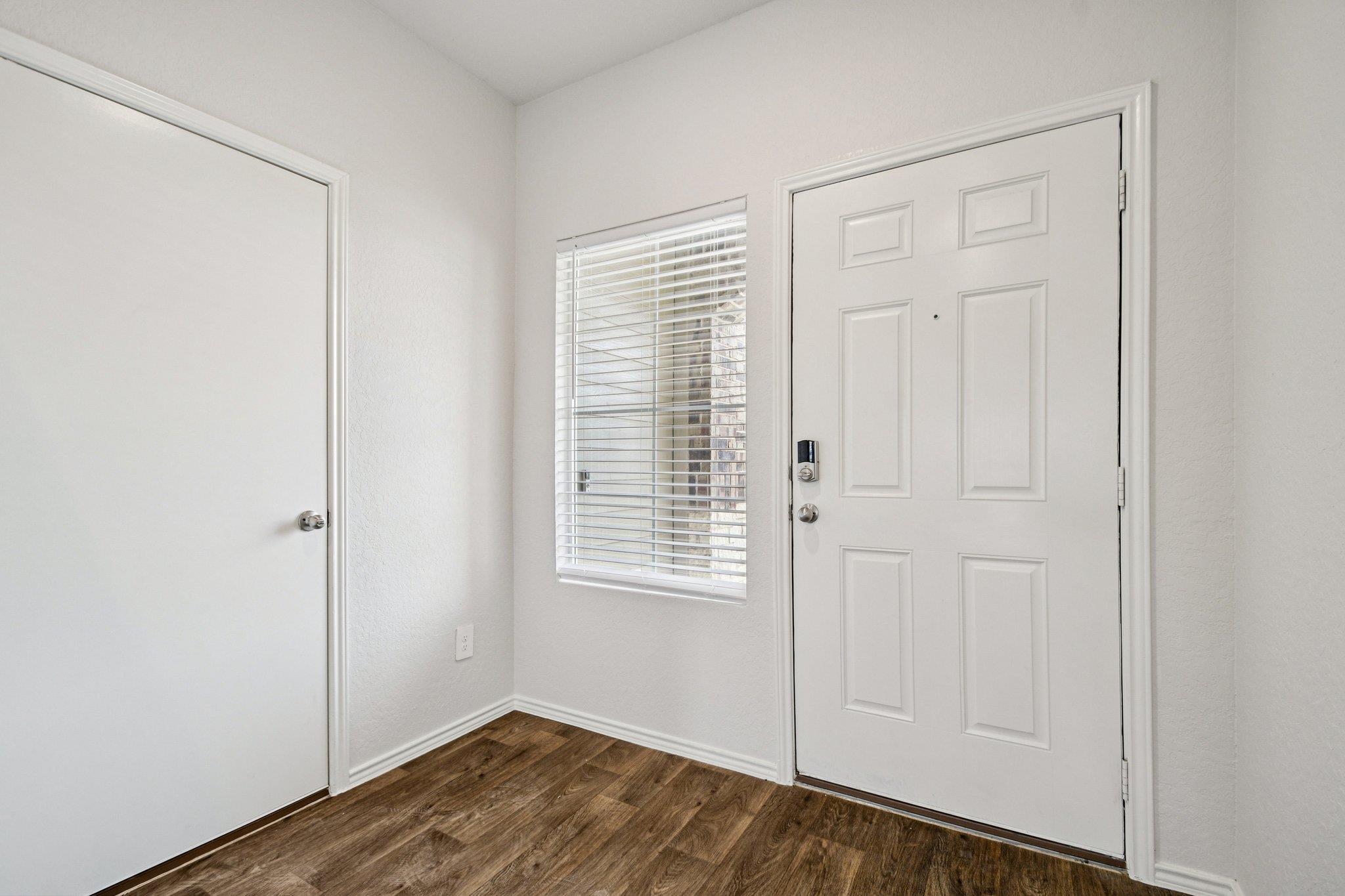 161 Roanwood Dr, San Marcos, TX 78666