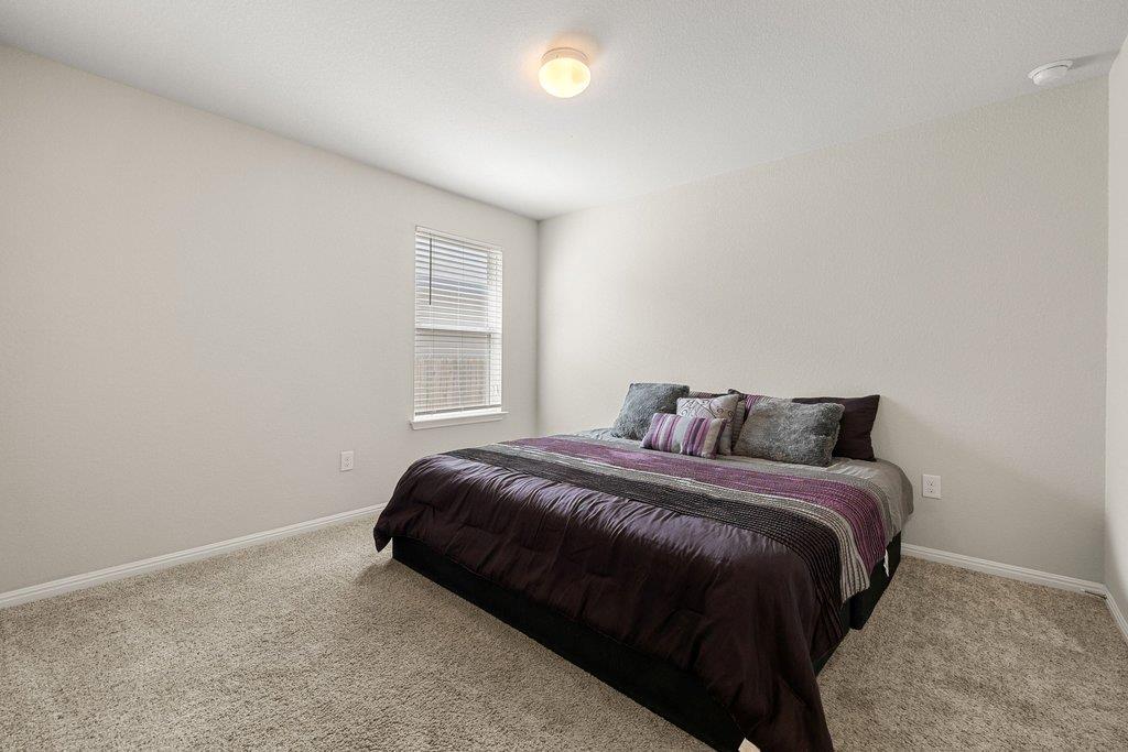 116 Democracy Ct, Liberty Hill, TX 78642