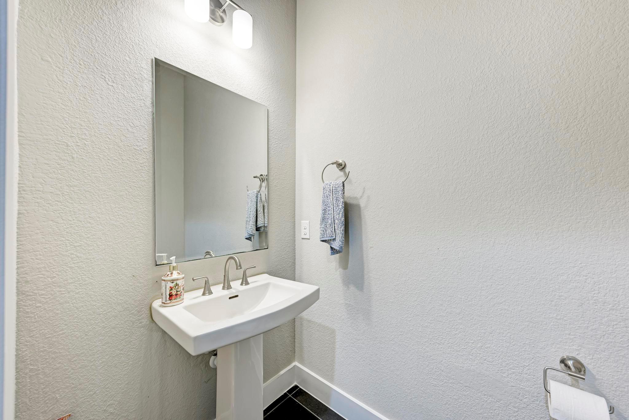 92 Sierra Mosca Trl, Liberty Hill, TX 78642