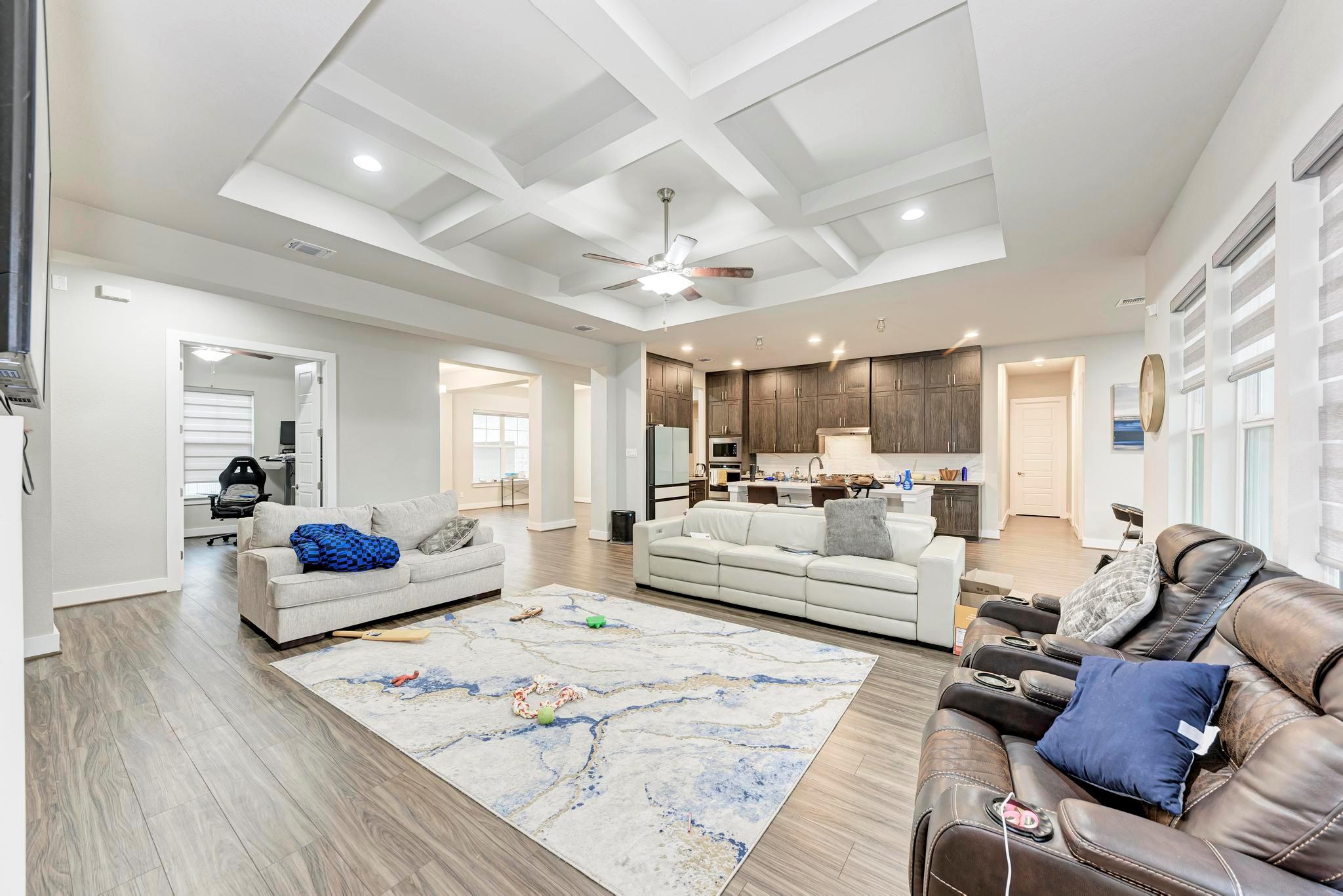 92 Sierra Mosca Trl, Liberty Hill, TX 78642