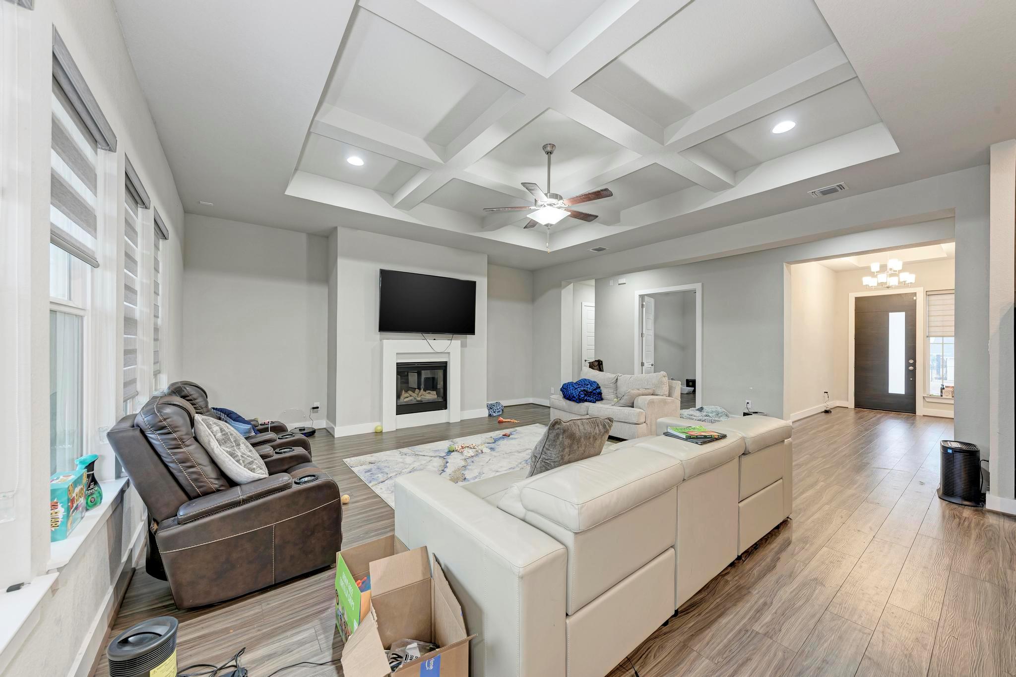 92 Sierra Mosca Trl, Liberty Hill, TX 78642