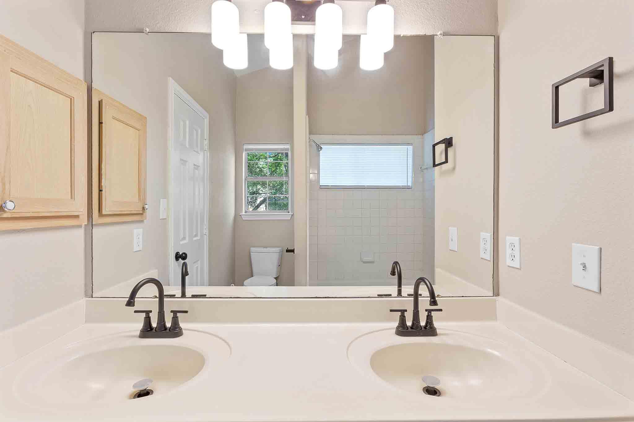 2003 Ramona Cir, San Marcos, TX 78666