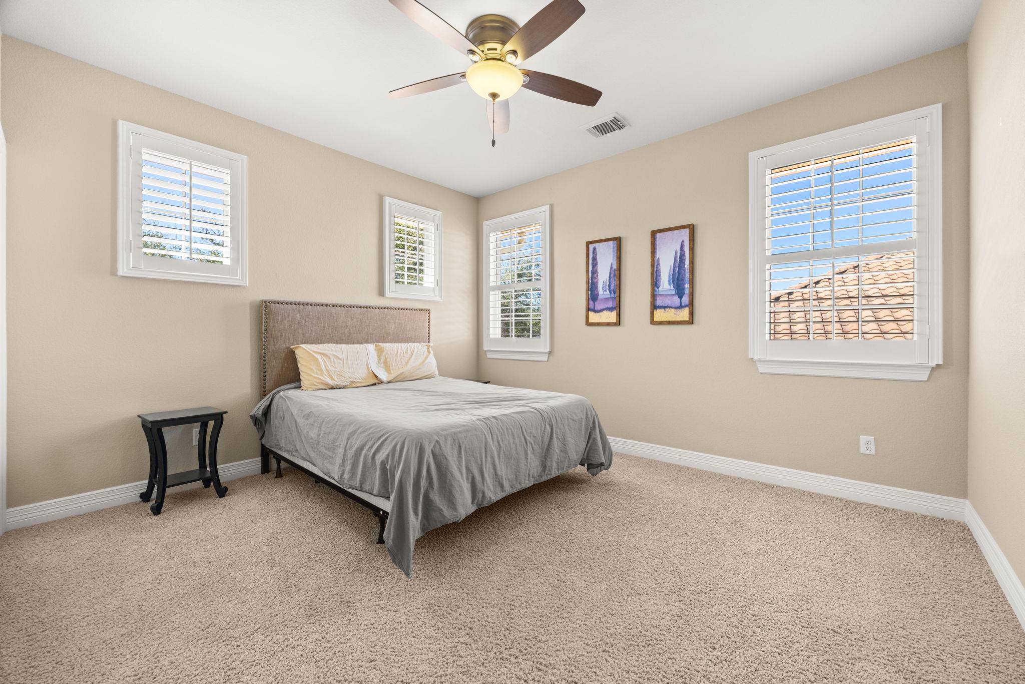 521 Horseback Holw, Austin, TX 78732