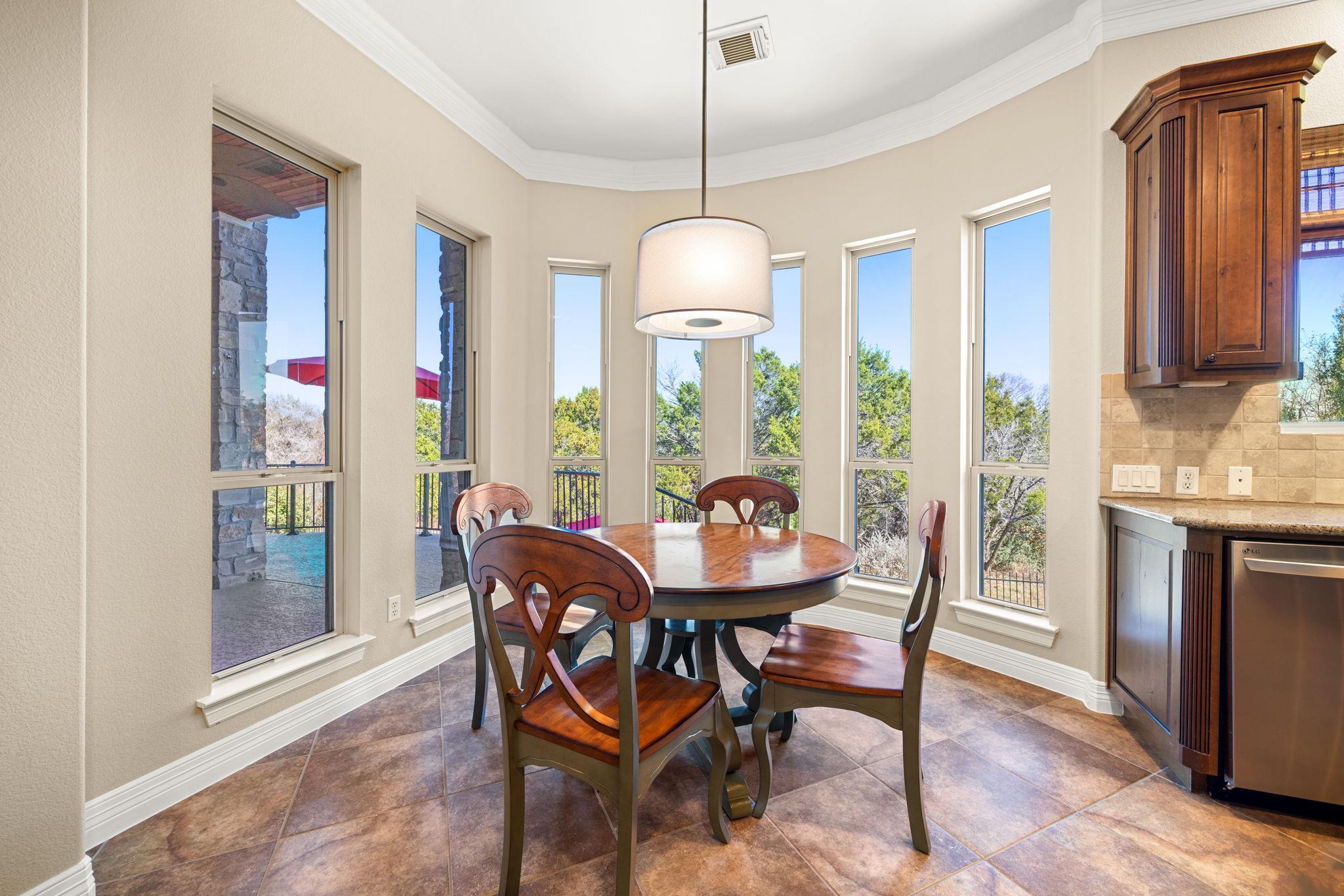 521 Horseback Holw, Austin, TX 78732