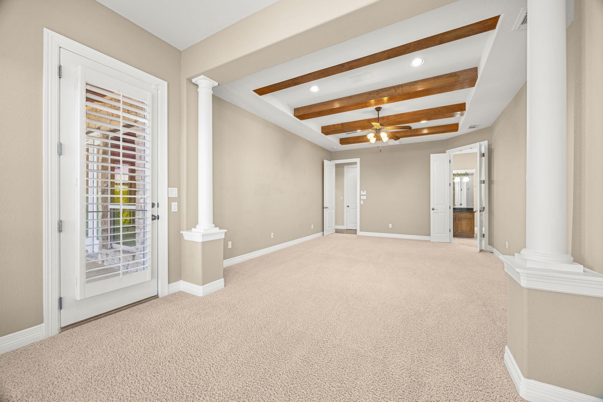 521 Horseback Holw, Austin, TX 78732