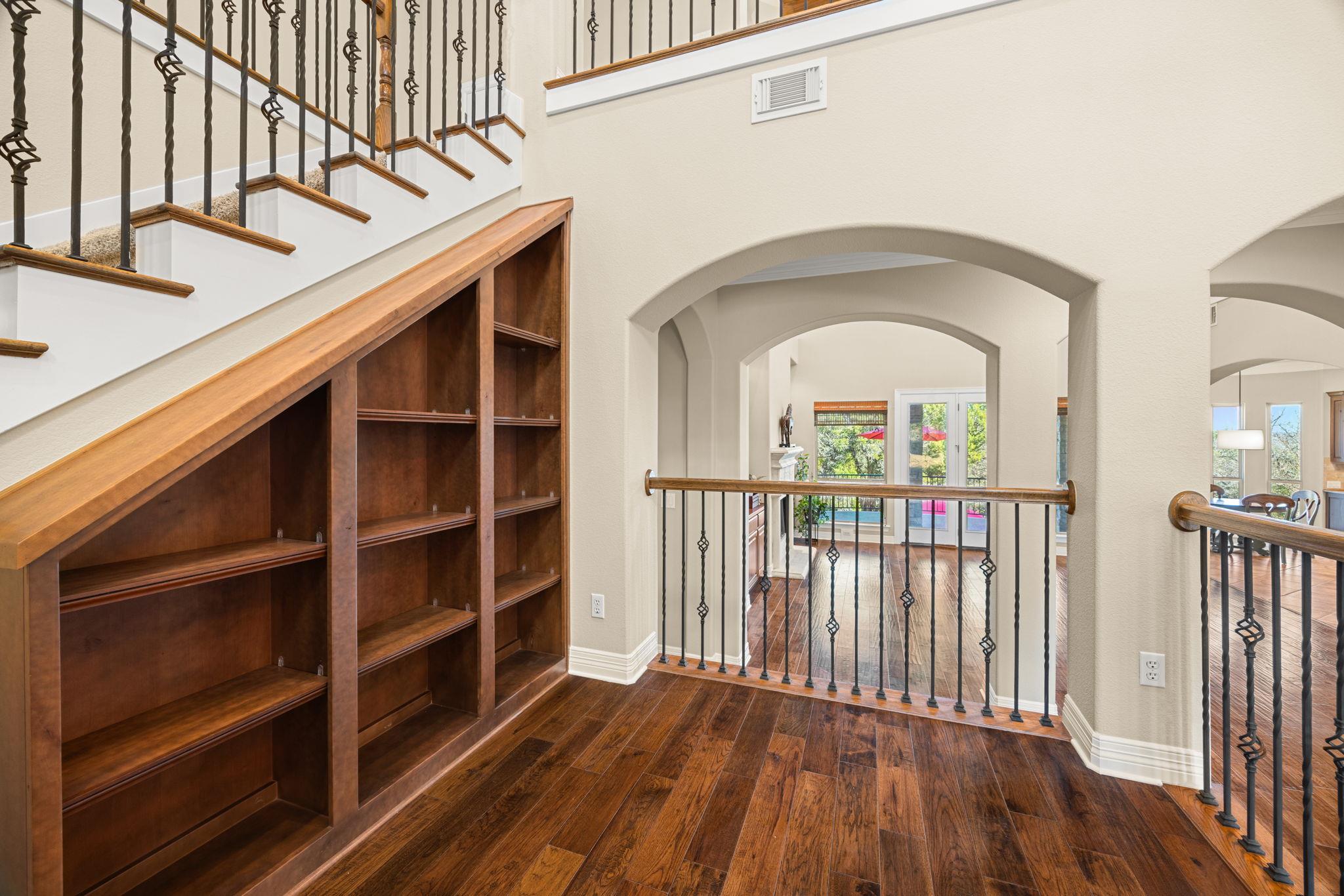 521 Horseback Holw, Austin, TX 78732