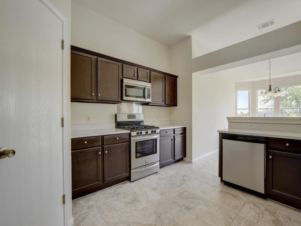 114 Dana Dr, Hutto, TX 78634