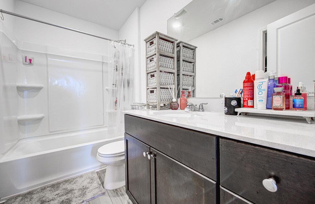 1145 Catfish Ln, Bastrop, TX 78602