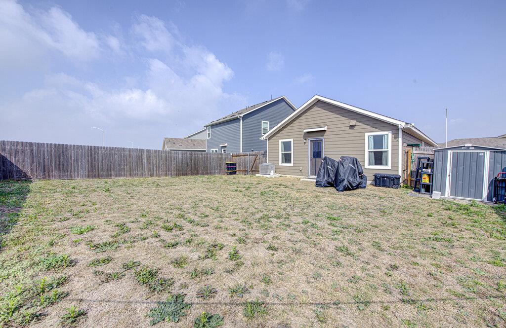 1145 Catfish Ln, Bastrop, TX 78602