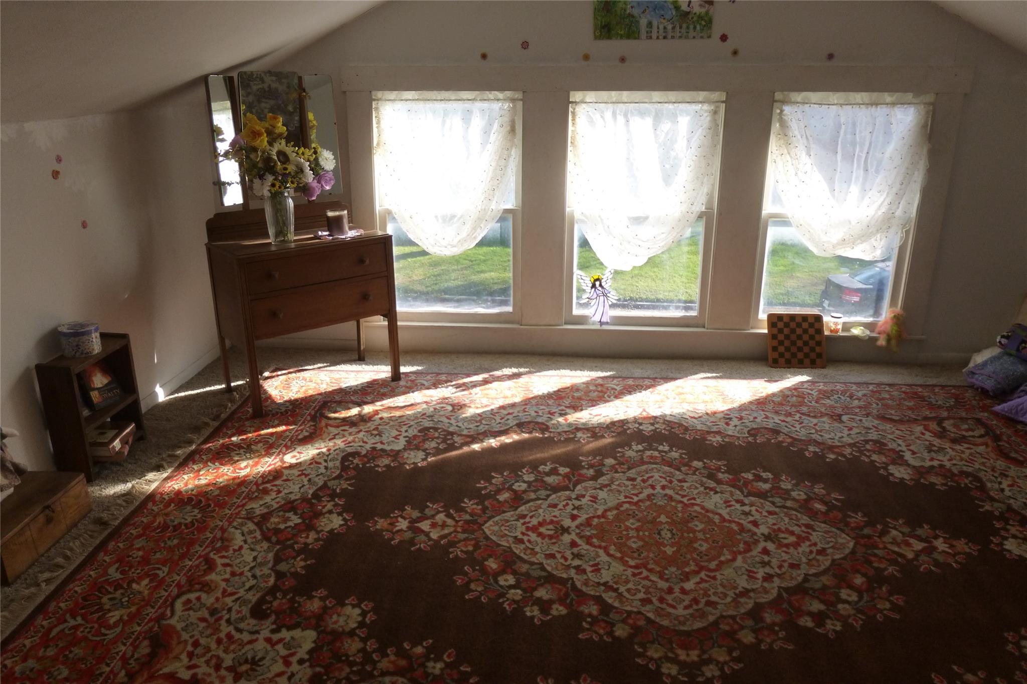 502 W 10th St, Taylor, TX 76574