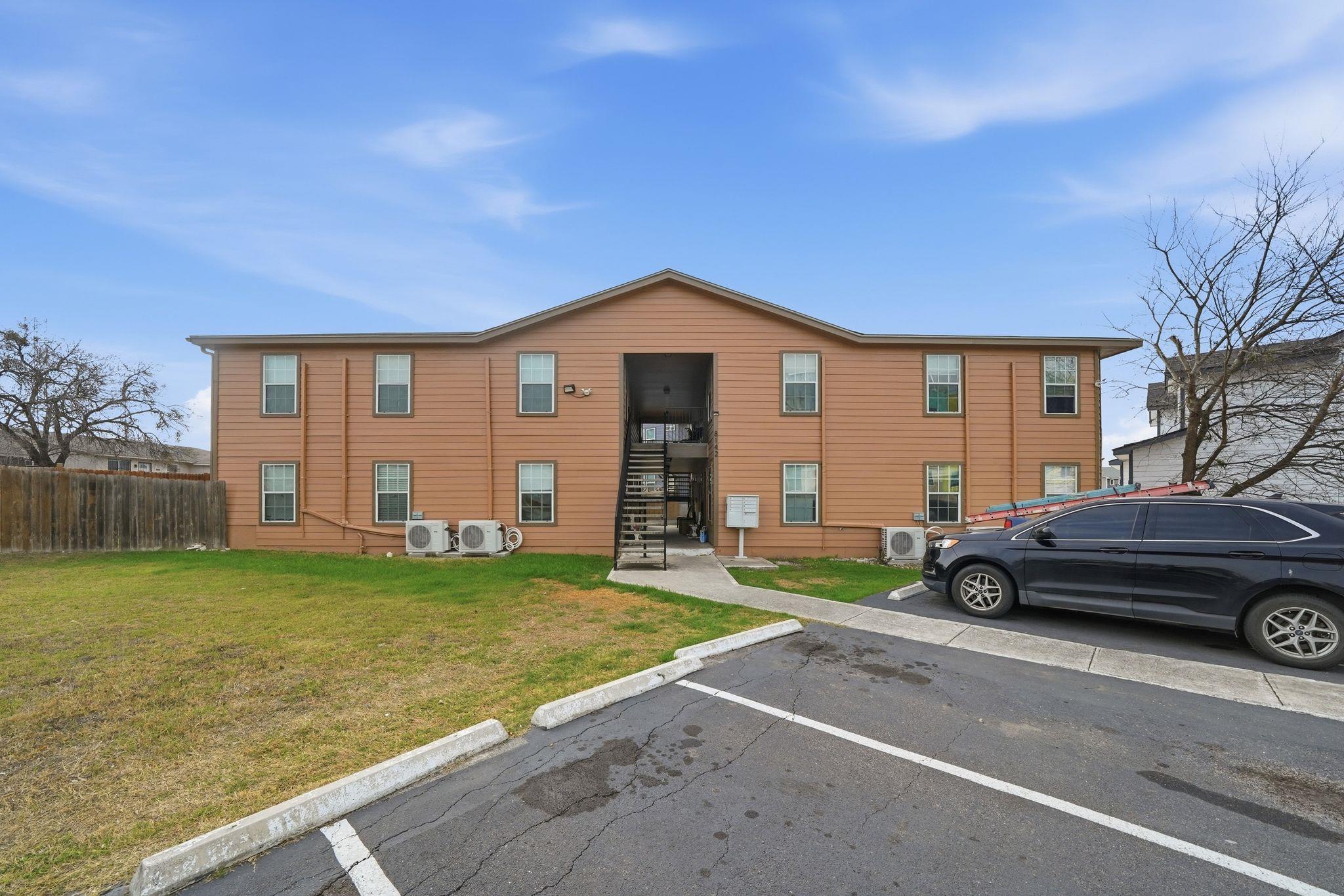 8142 Glen Mont, San Antonio, TX 78239